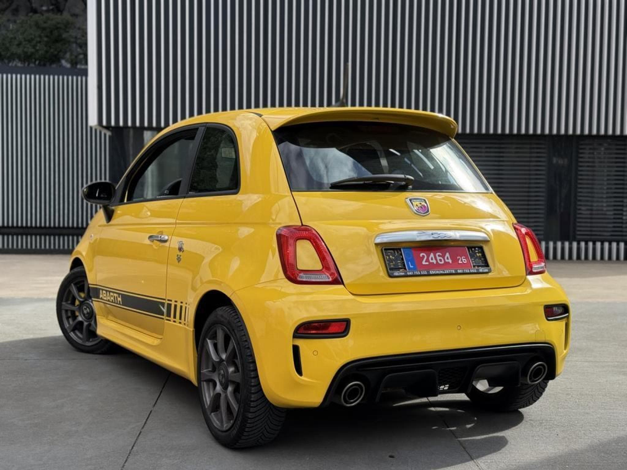 Abarth 595 Pista / 1.4 t-jet / Led / Automatique / (2019) - Photo 11