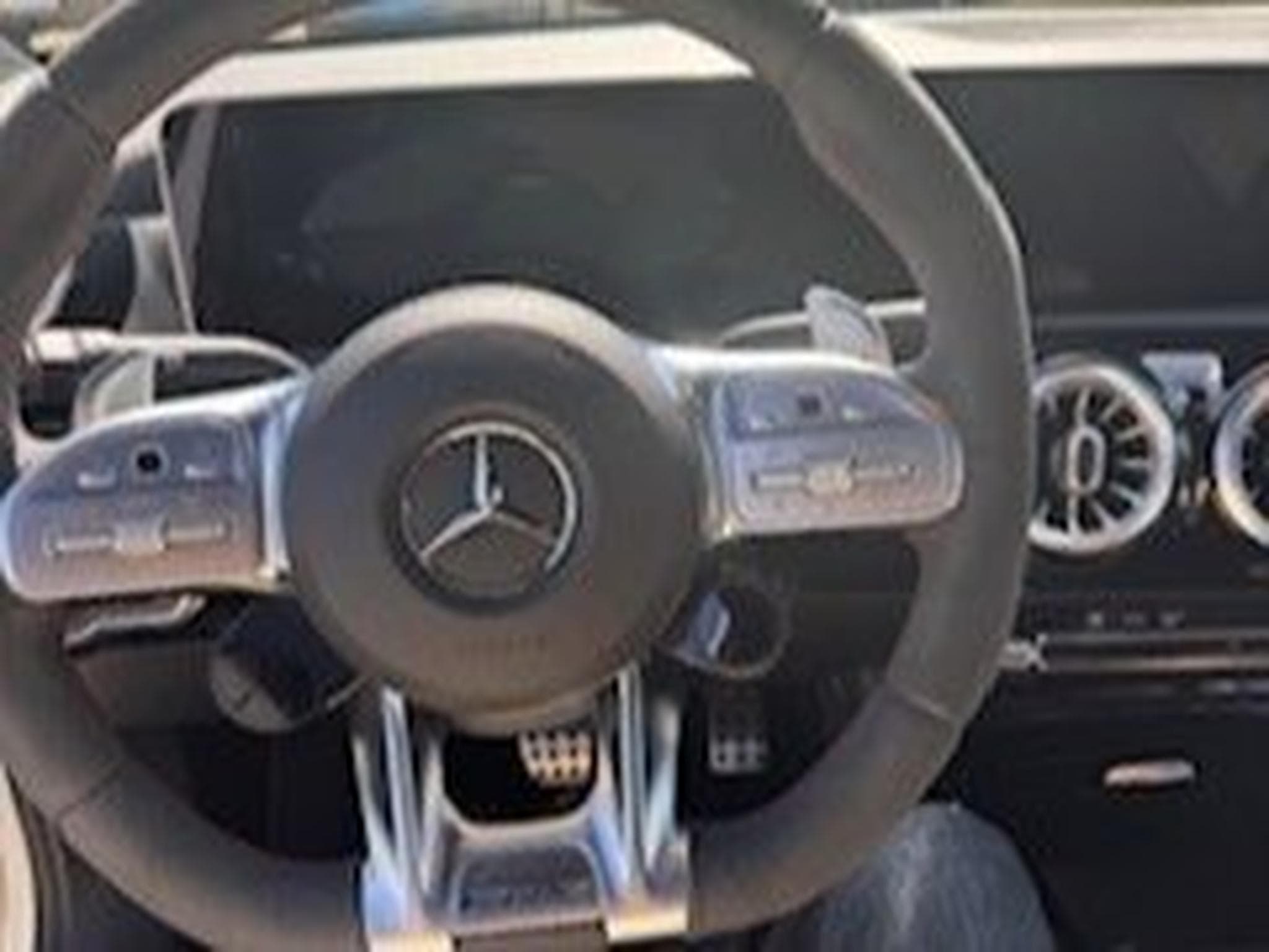 Mercedes A 35 AMG (2019) - Photo 2