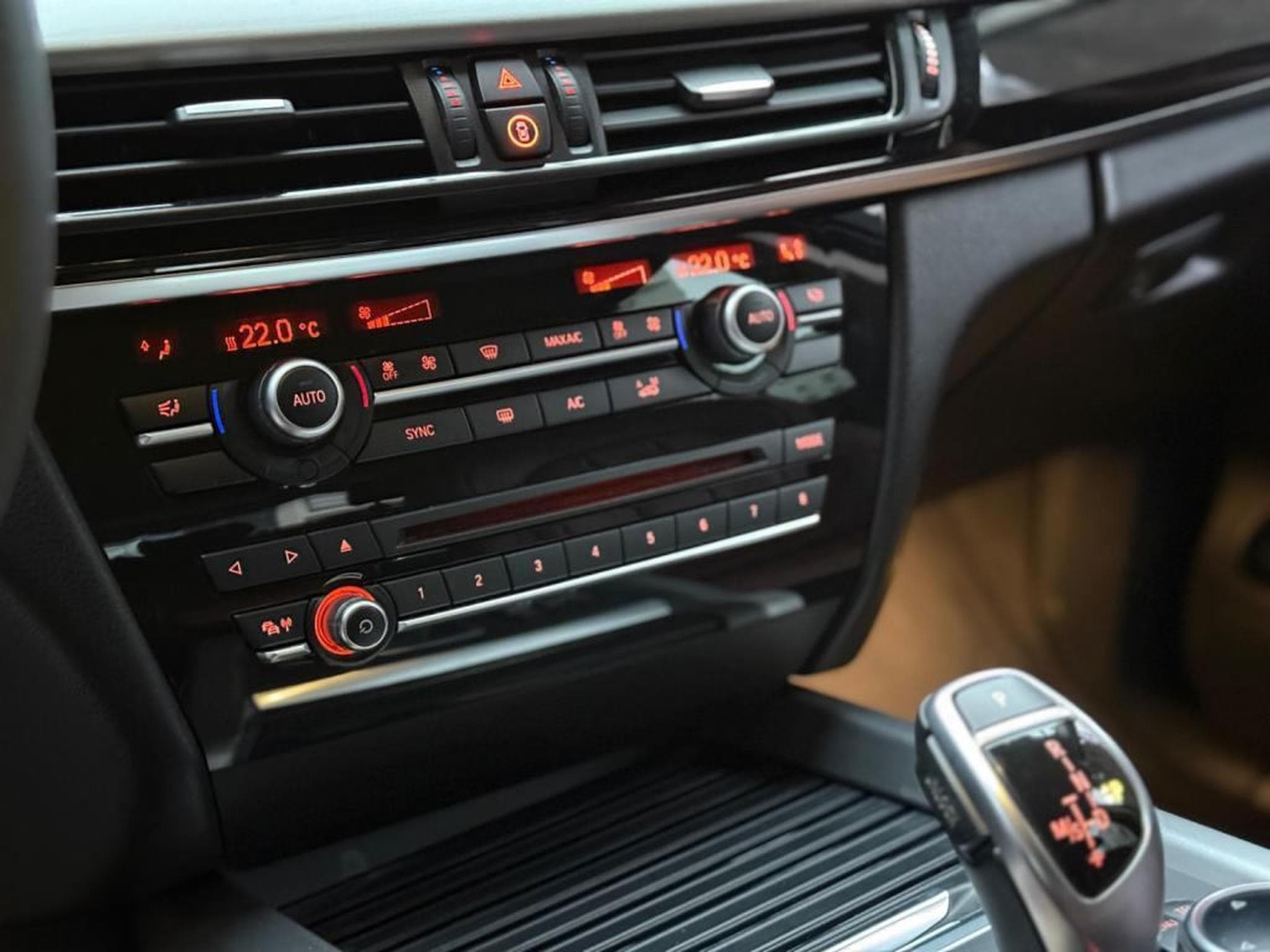 BMW X5 Pack M / 30D / 258 PS / Automatique / (2014) - Photo 17