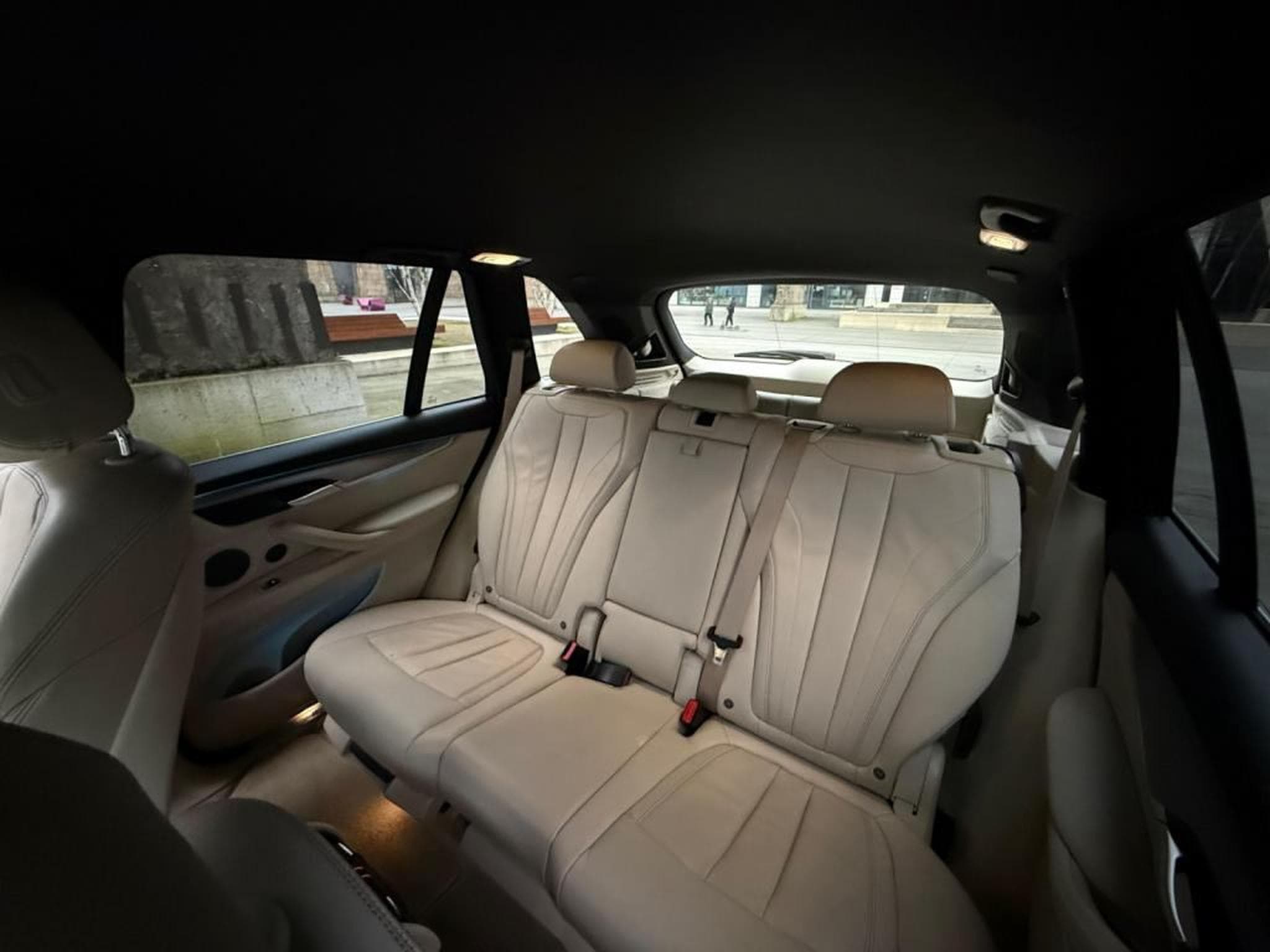 BMW X5 50D / Pack M / Camera 360 / 7 Places / (2015) - Photo 16