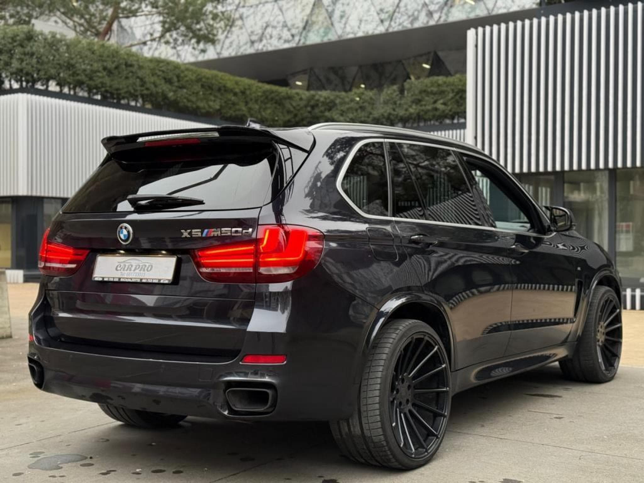 BMW X5 50D / Pack M / Camera 360 / 7 Places / (2015) - Photo 4