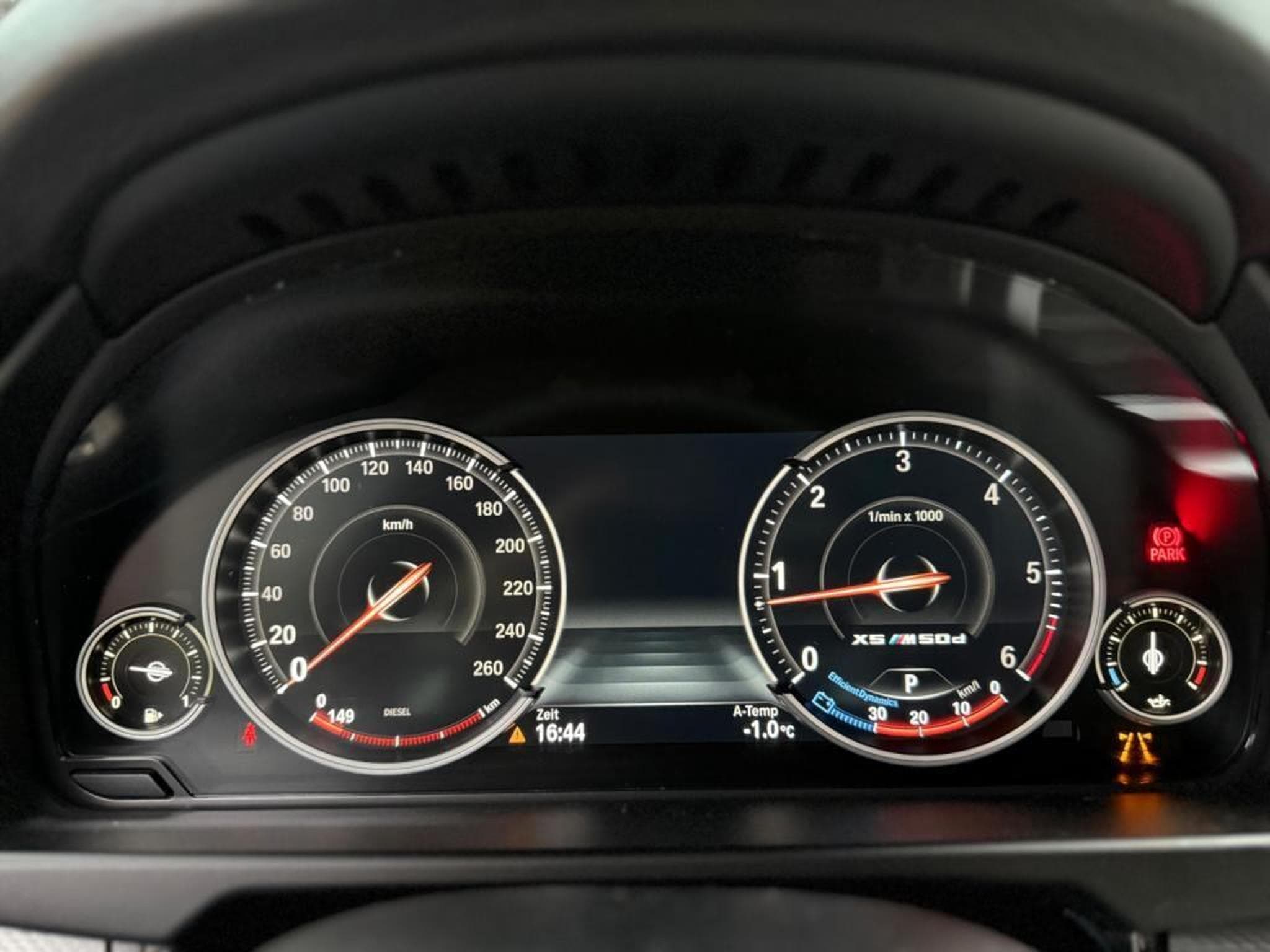 BMW X5 50D / Pack M / Camera 360 / 7 Places / (2015) - Photo 20