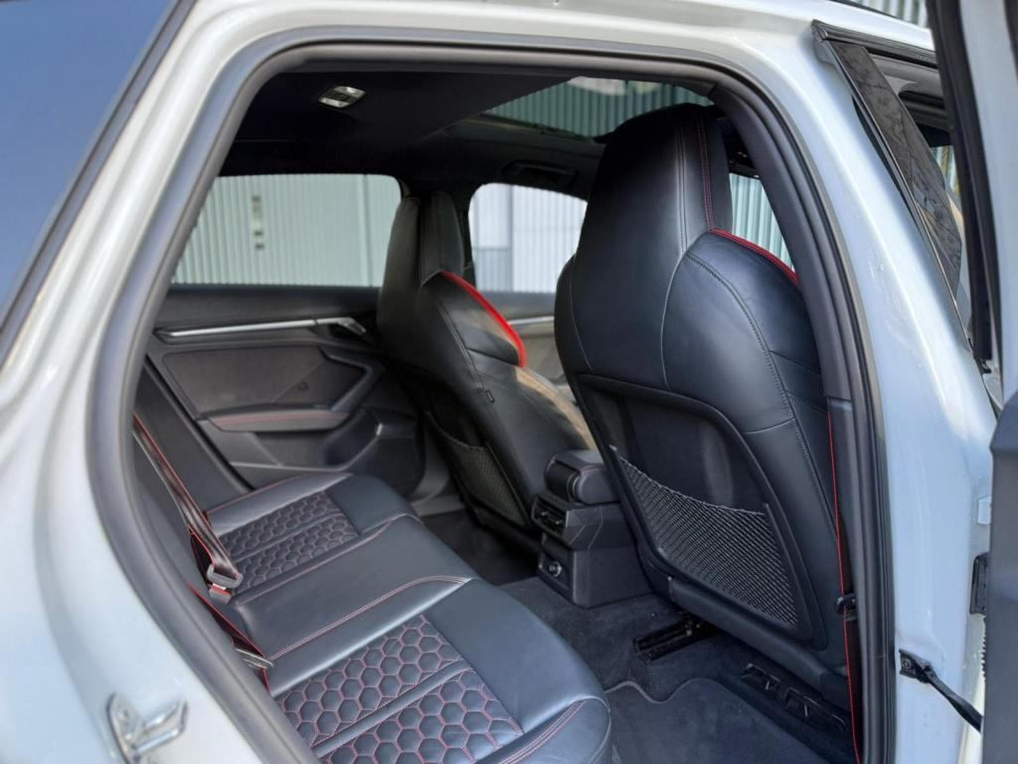 Audi RS3 Performance / Quttro / Freins Céramique / (2022) - Photo 23