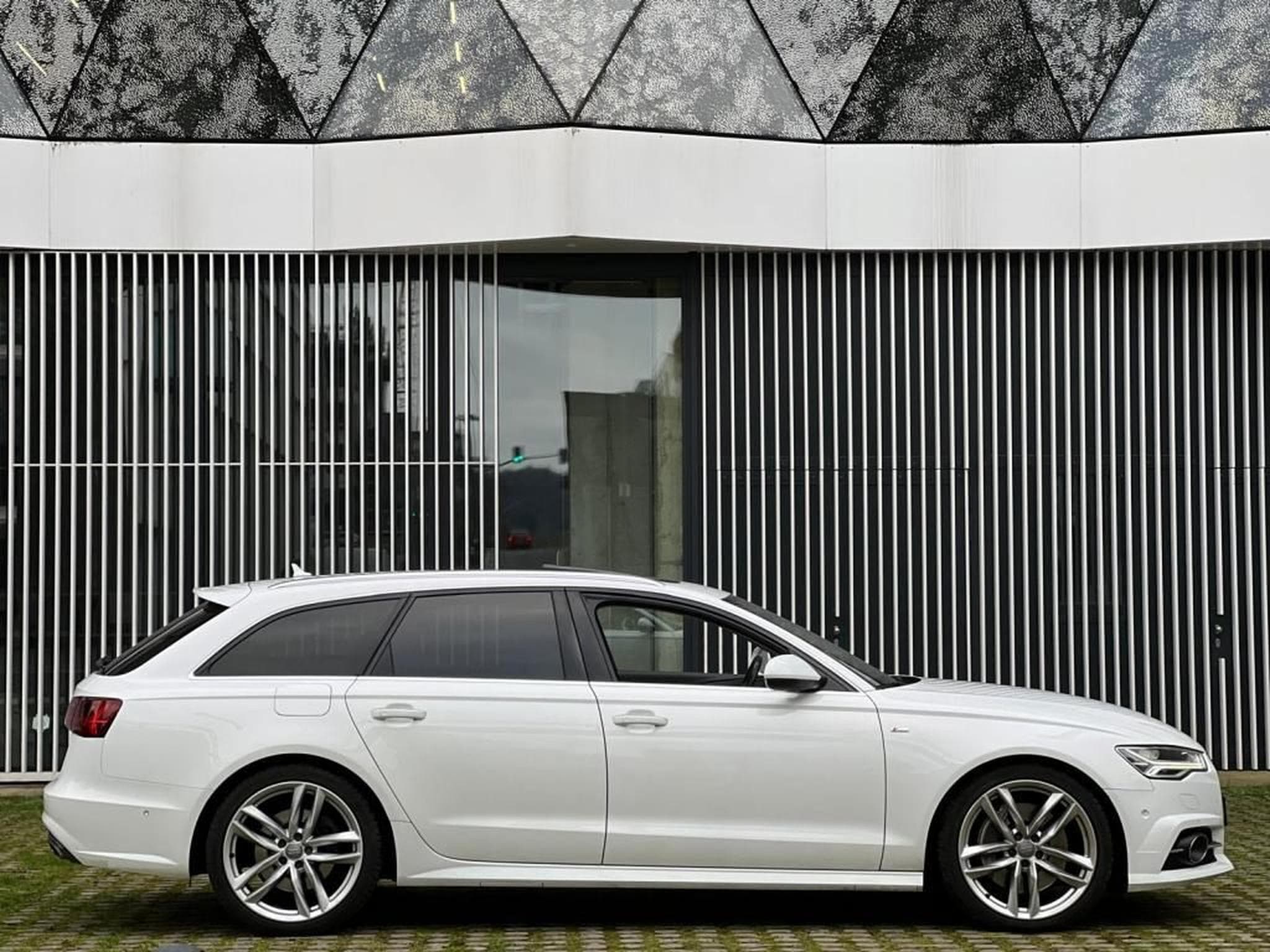 Audi A6 3.0 BI TDI Quattro / 320 PS / Matrix / Alcantara / Soft Clos (2015) - Photo 7