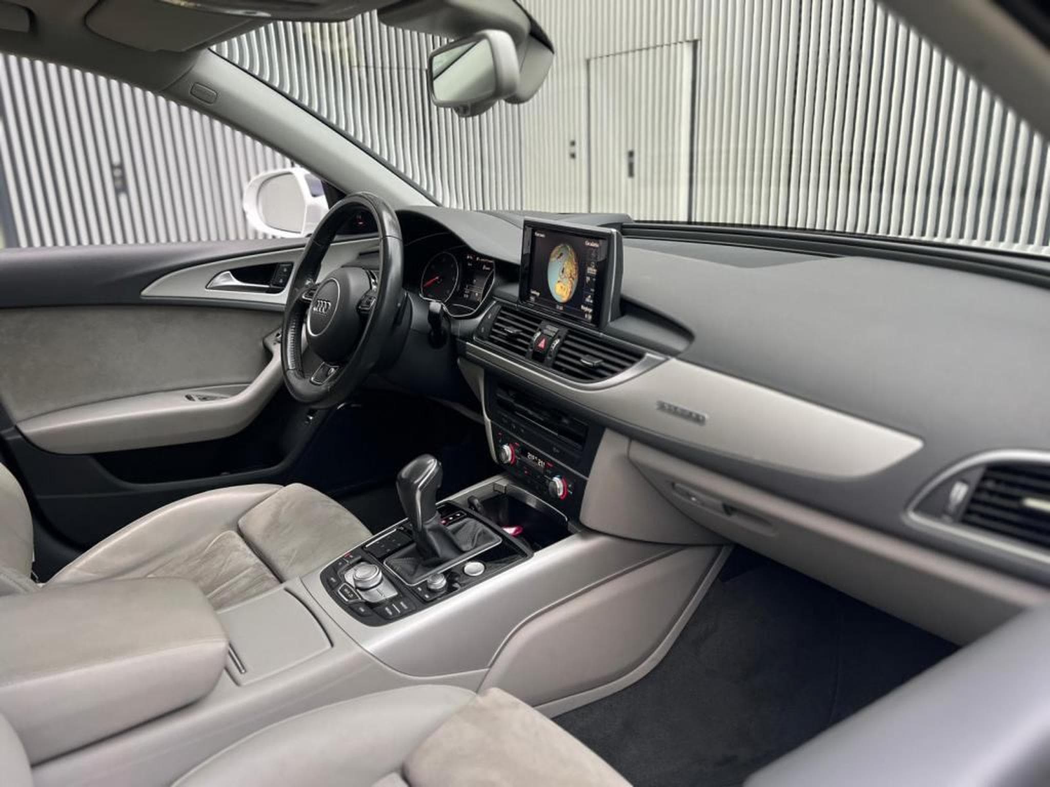 Audi A6 3.0 BI TDI Quattro / 320 PS / Matrix / Alcantara / Soft Clos (2015) - Photo 13