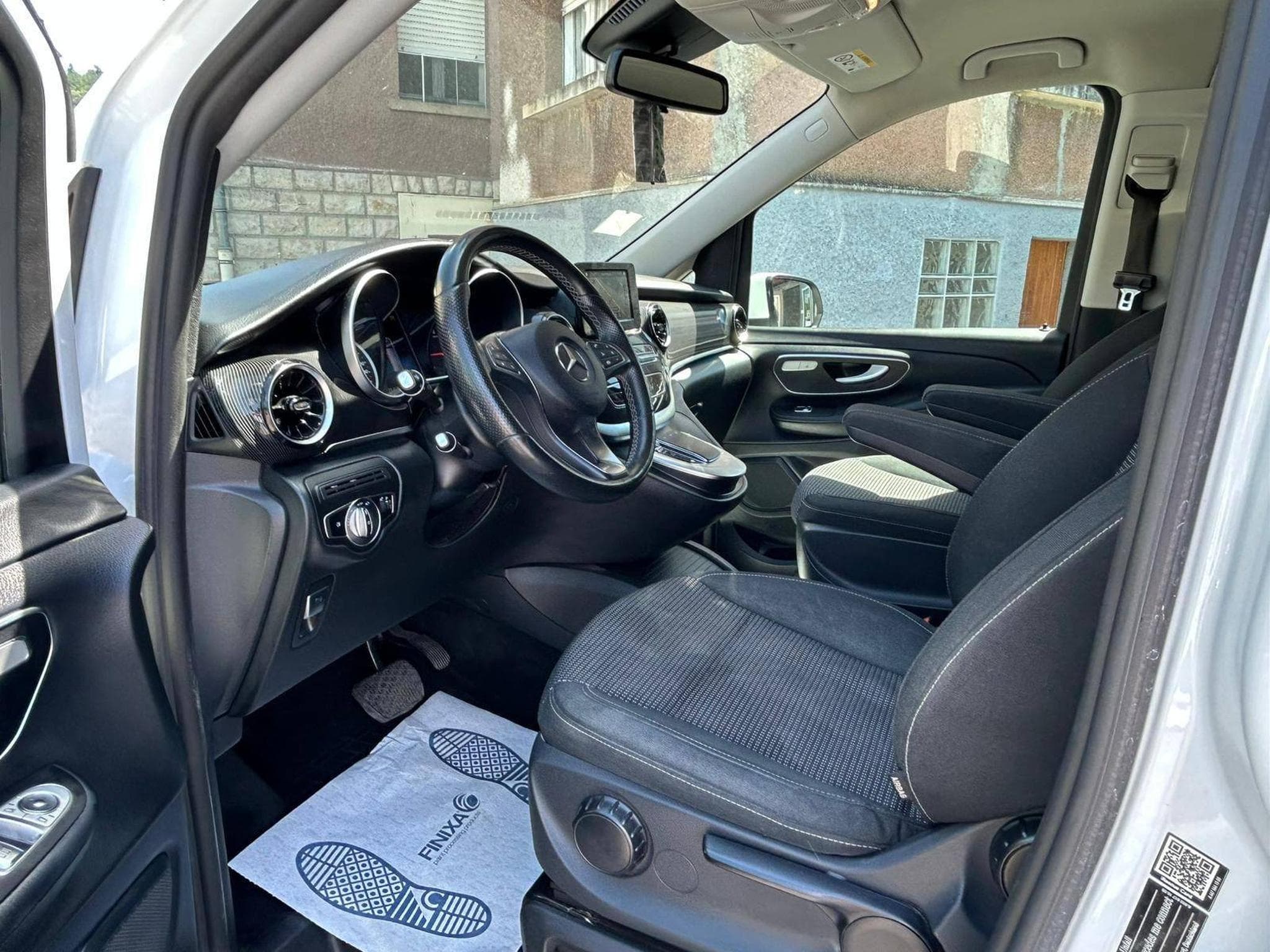 Mercedes V 220 CDI 8 PLACES NAVIGATION CAMERA (2020) - Photo 13