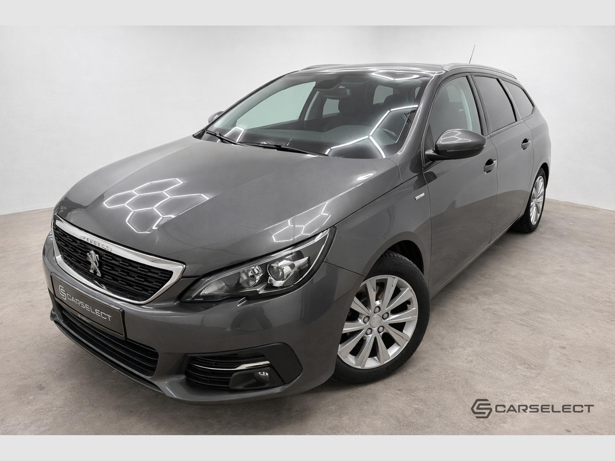 Peugeot 308 SW Puretech (2019) - Photo 1