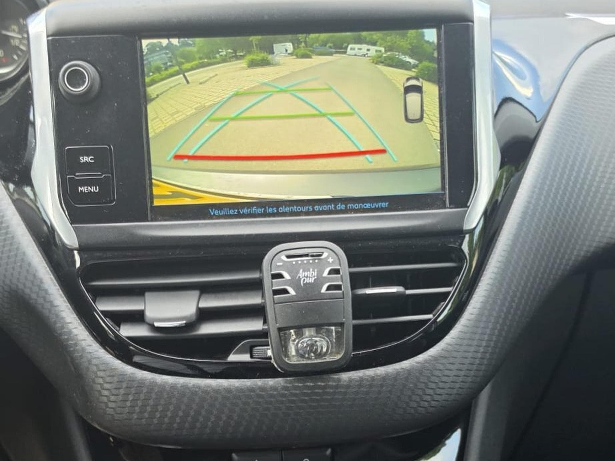 Peugeot 208 GT line (2019) - Photo 9