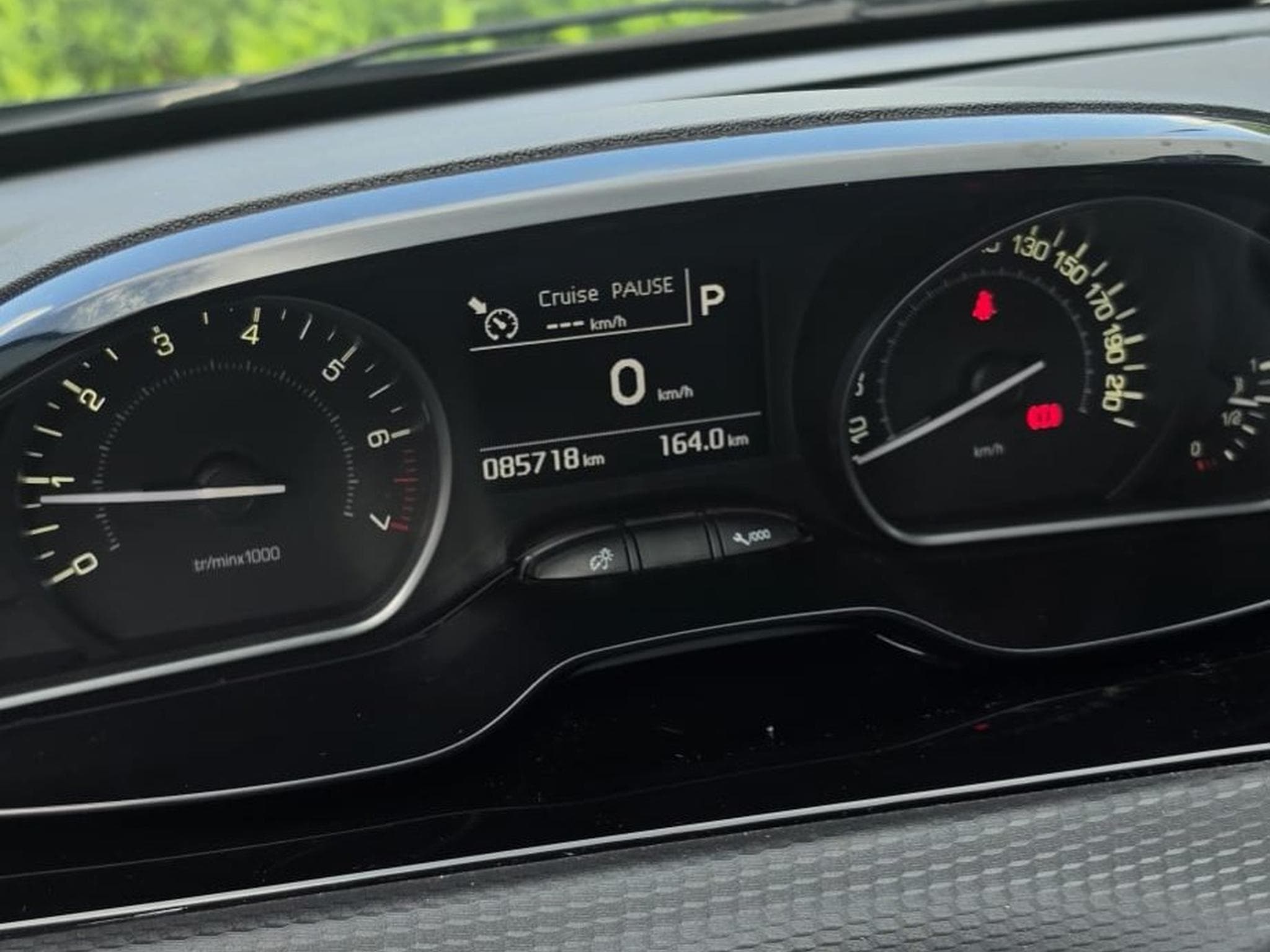 Peugeot 208 GT line (2019) - Photo 11