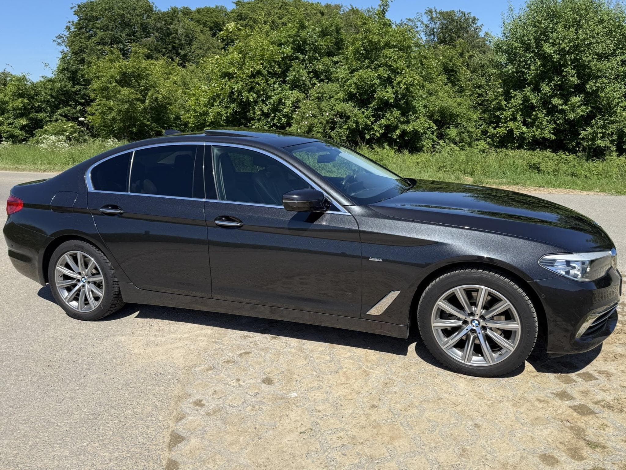 BMW 520 X-Drive Luxury Line (2018) - Photo 4