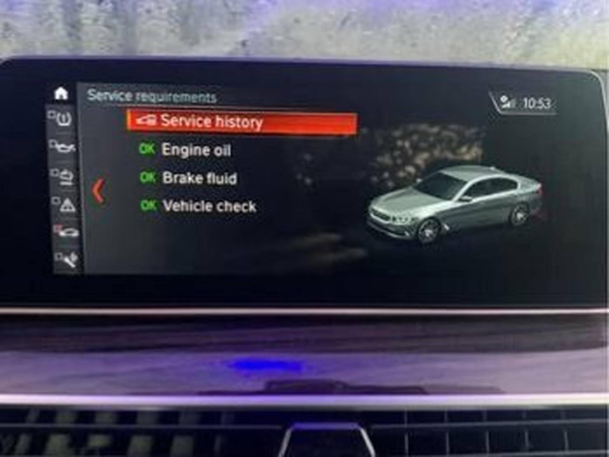 BMW 520 X-Drive Luxury Line (2018) - Photo 9