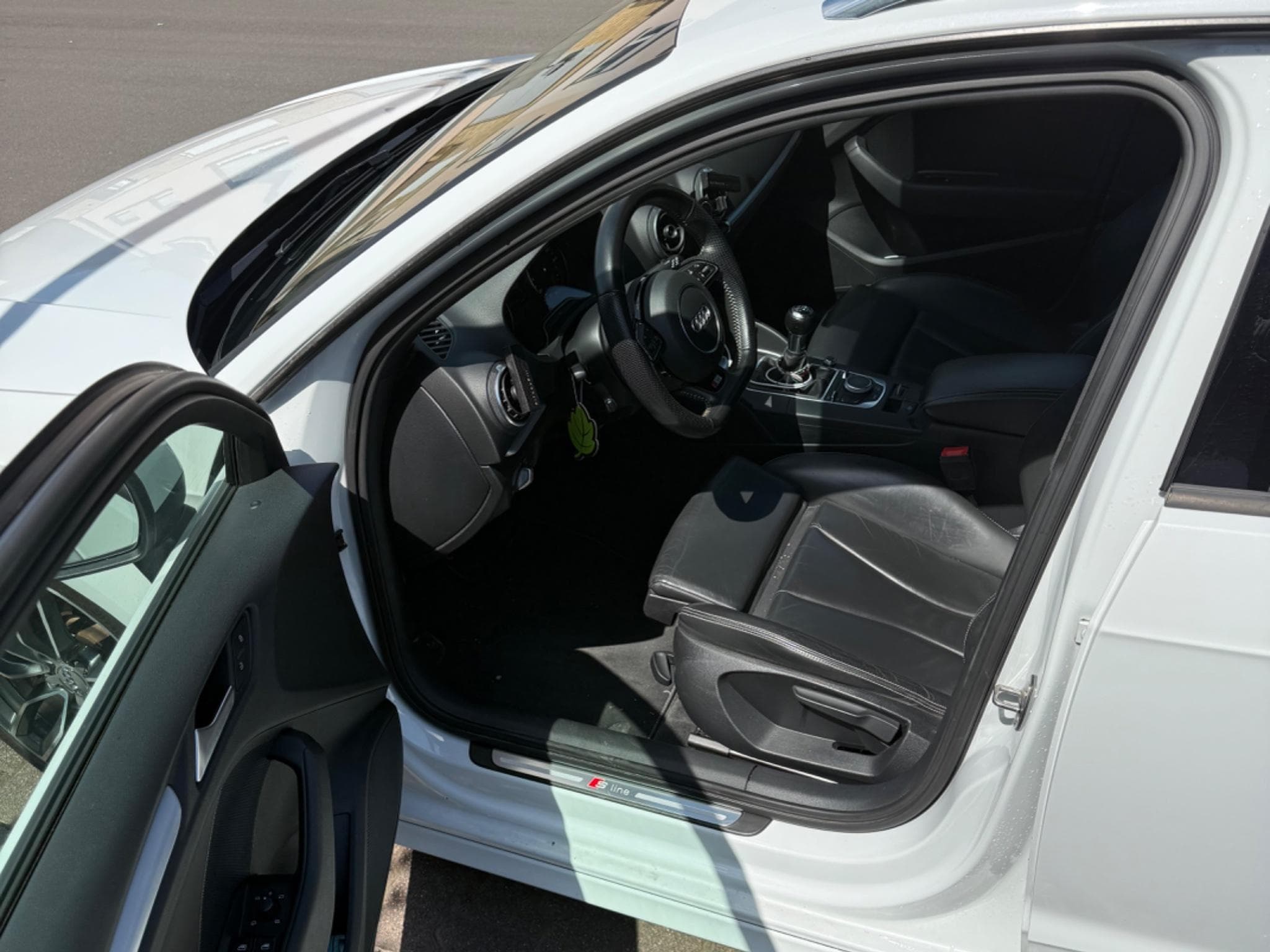 Audi A3 S-line (2016) - Photo 3