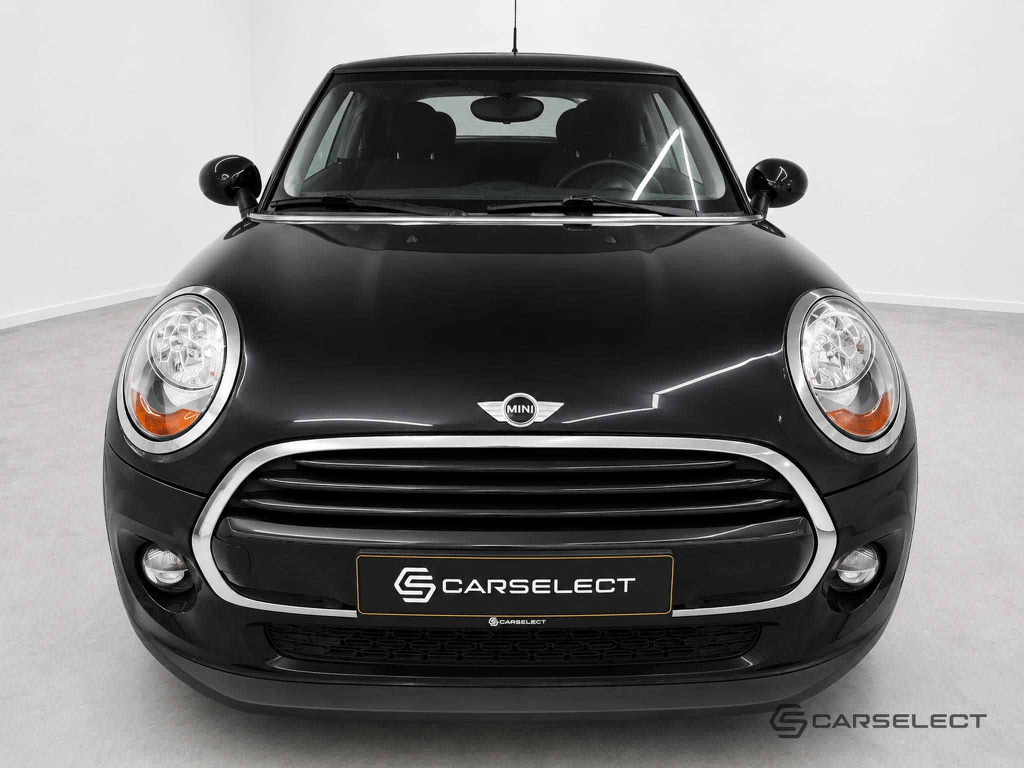 Mini Cabrio Cooper (2017) - Photo 2