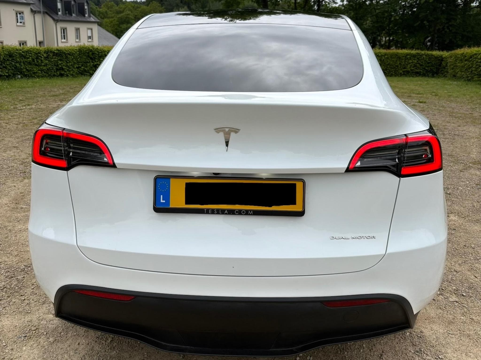 Tesla Model Y Dual range / Long range / AWD (2023) - Photo 3