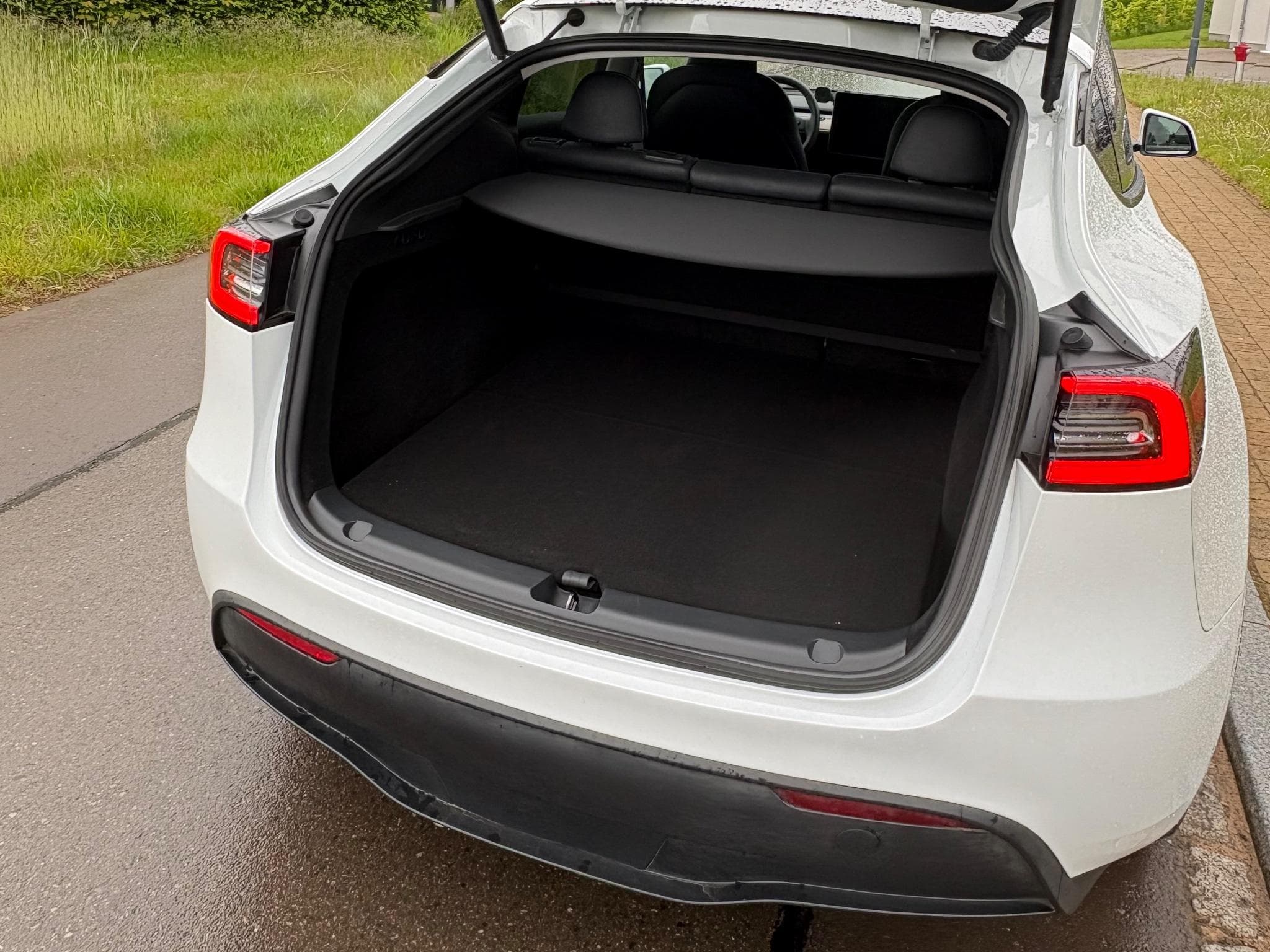 Tesla Model Y Dual range / Long range / AWD (2023) - Photo 5
