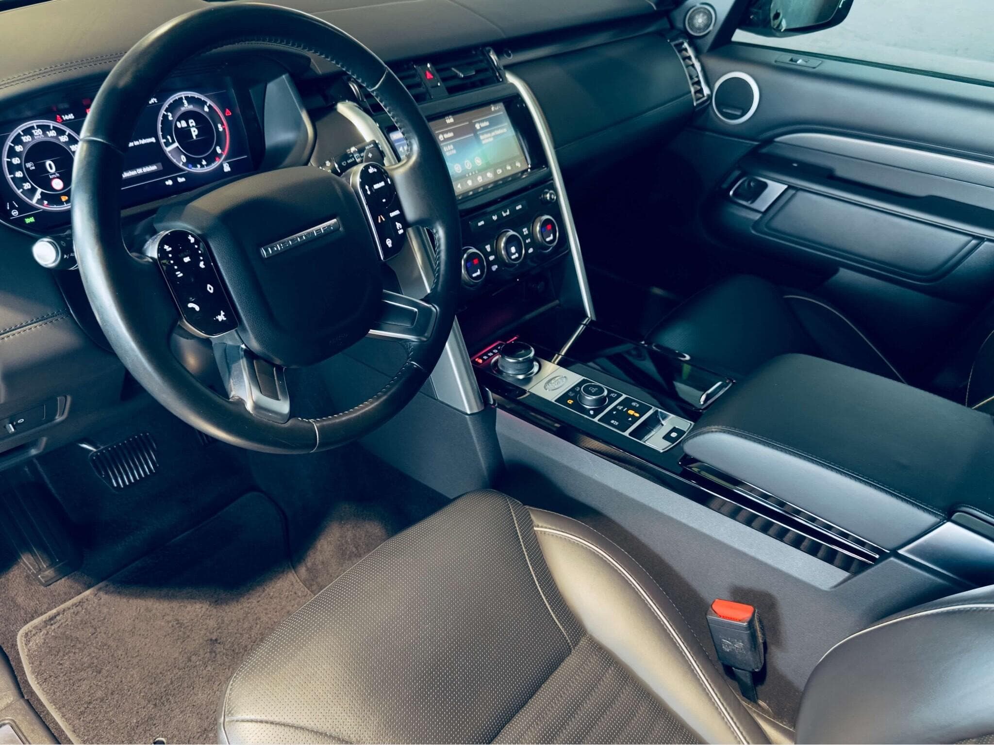 Land-Rover Discovery DISCOVERY 5 HSE LUXURY SDV6 (2020) - Photo 6