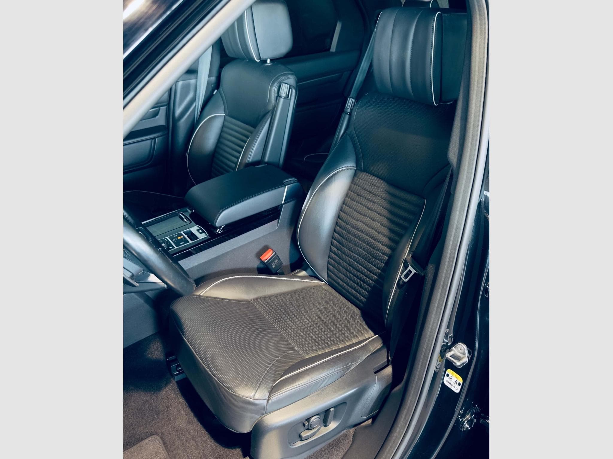 Land-Rover Discovery DISCOVERY 5 HSE LUXURY SDV6 (2020) - Photo 5