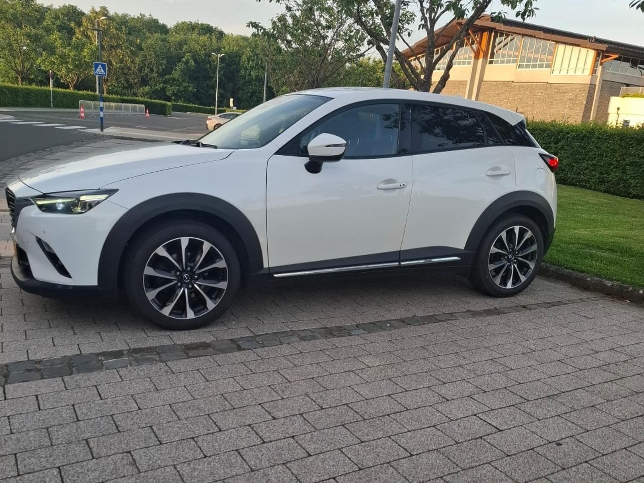 Mazda CX-3 2.0 Skyactive AWD (2019) - Photo 2