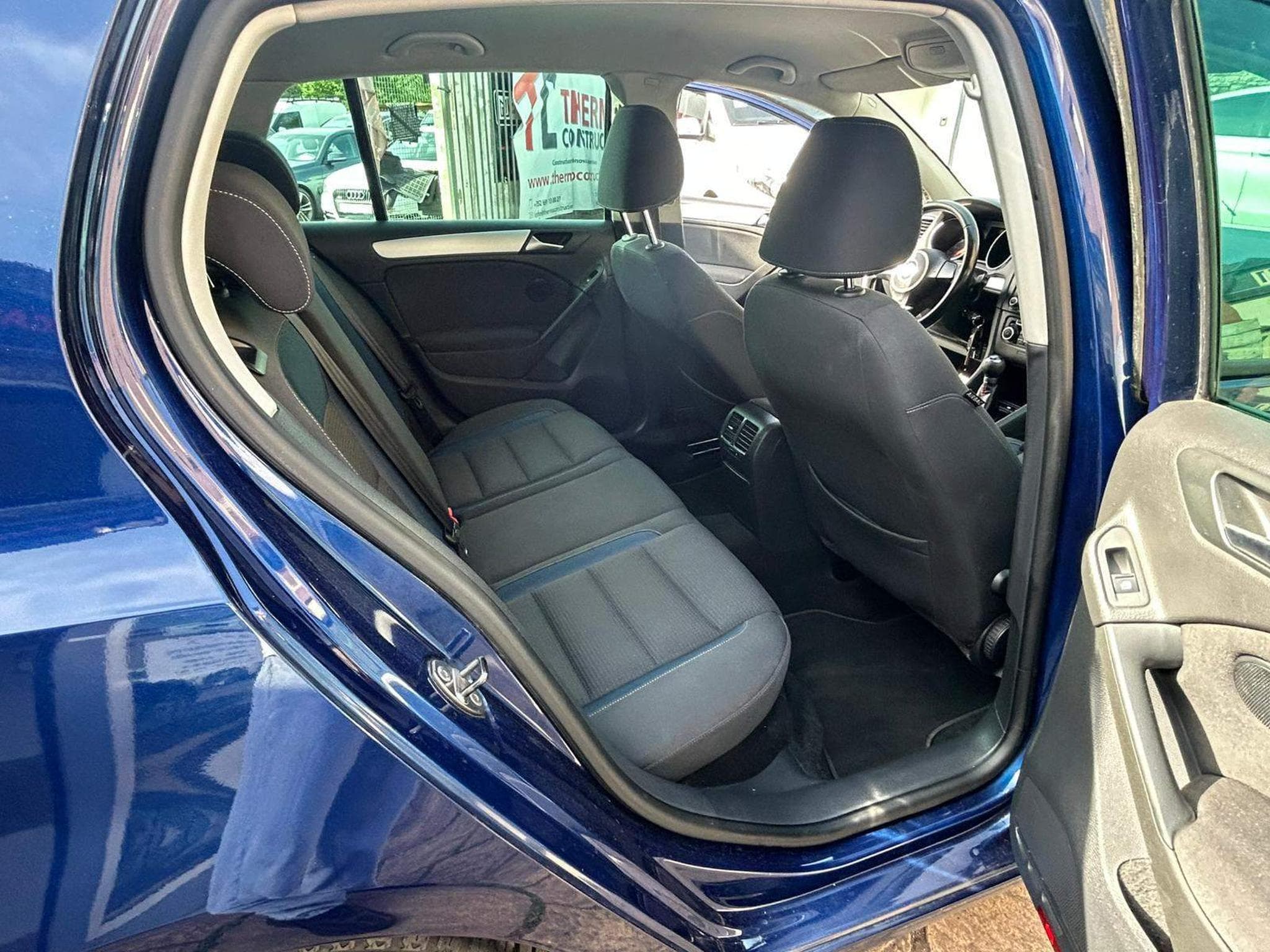 VW Golf VI 1.2 105cv 5 PORTES (2010) - Photo 12