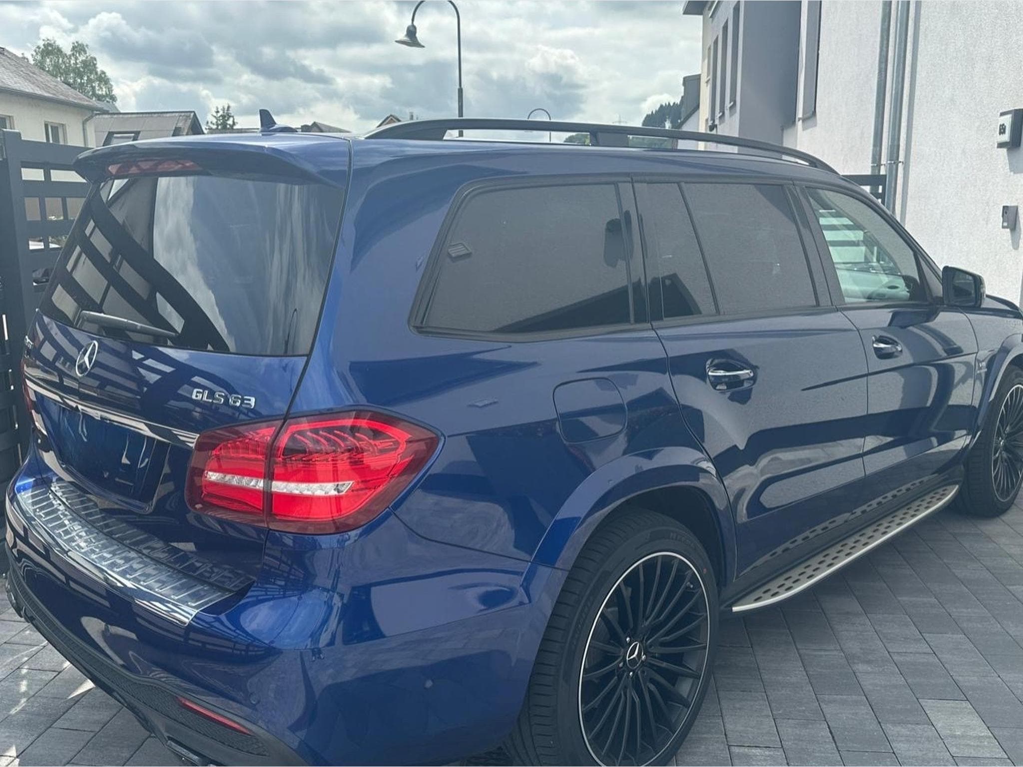 Mercedes GLS 63 AMG (2019) - Photo 10