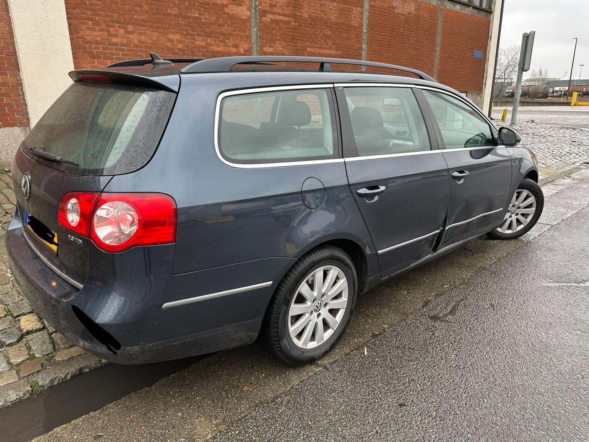 VW Passat Passat B6 2L 140ch (2008) - Photo 2