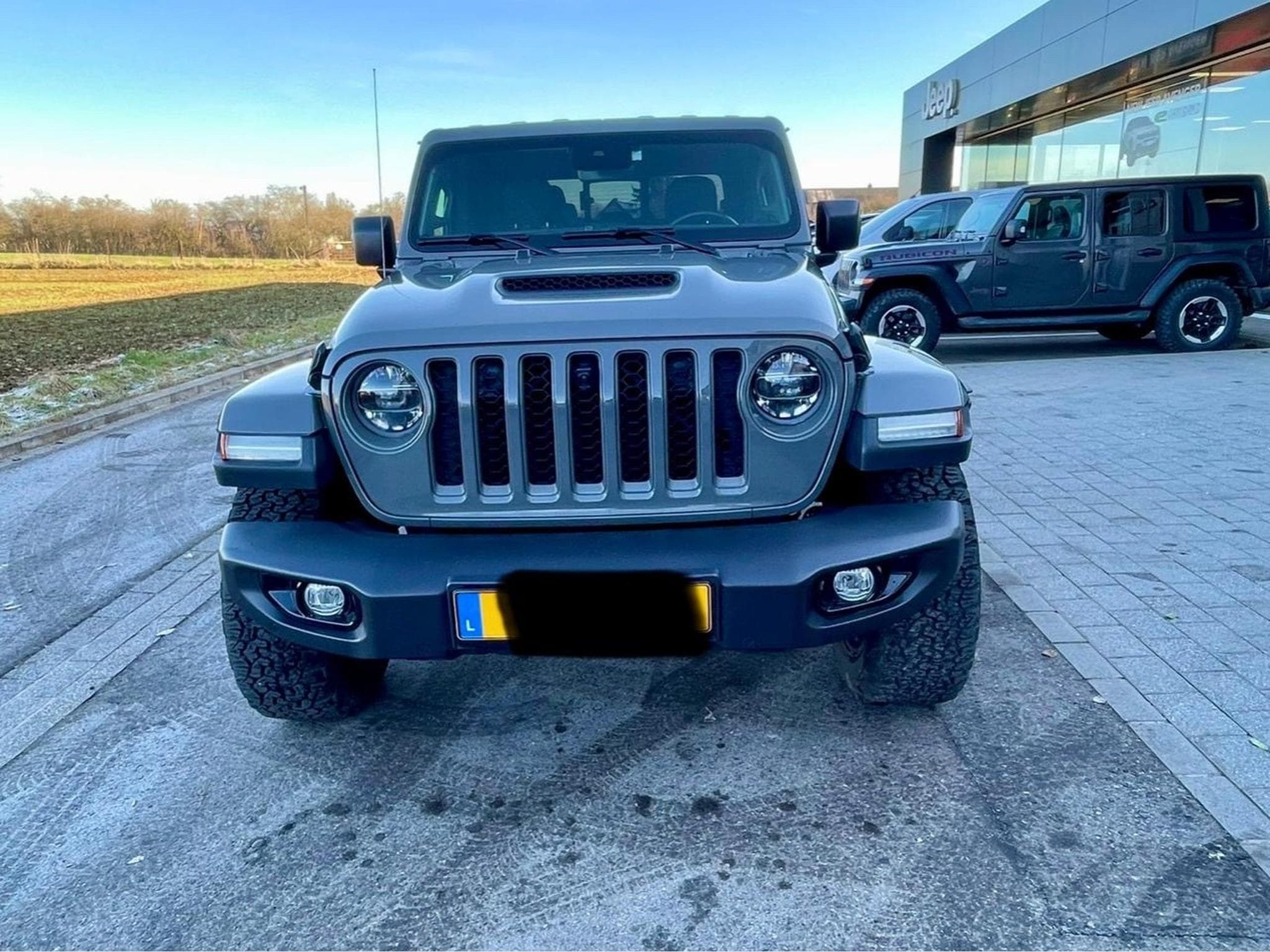 Jeep Gladiator Overland (2022) - Photo 1