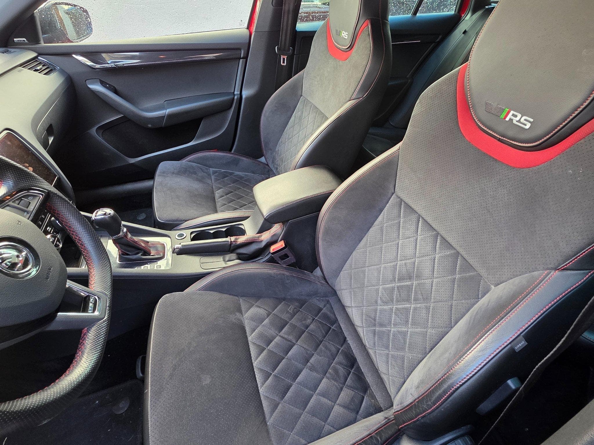 Skoda Octavia RS (2019) - Photo 2