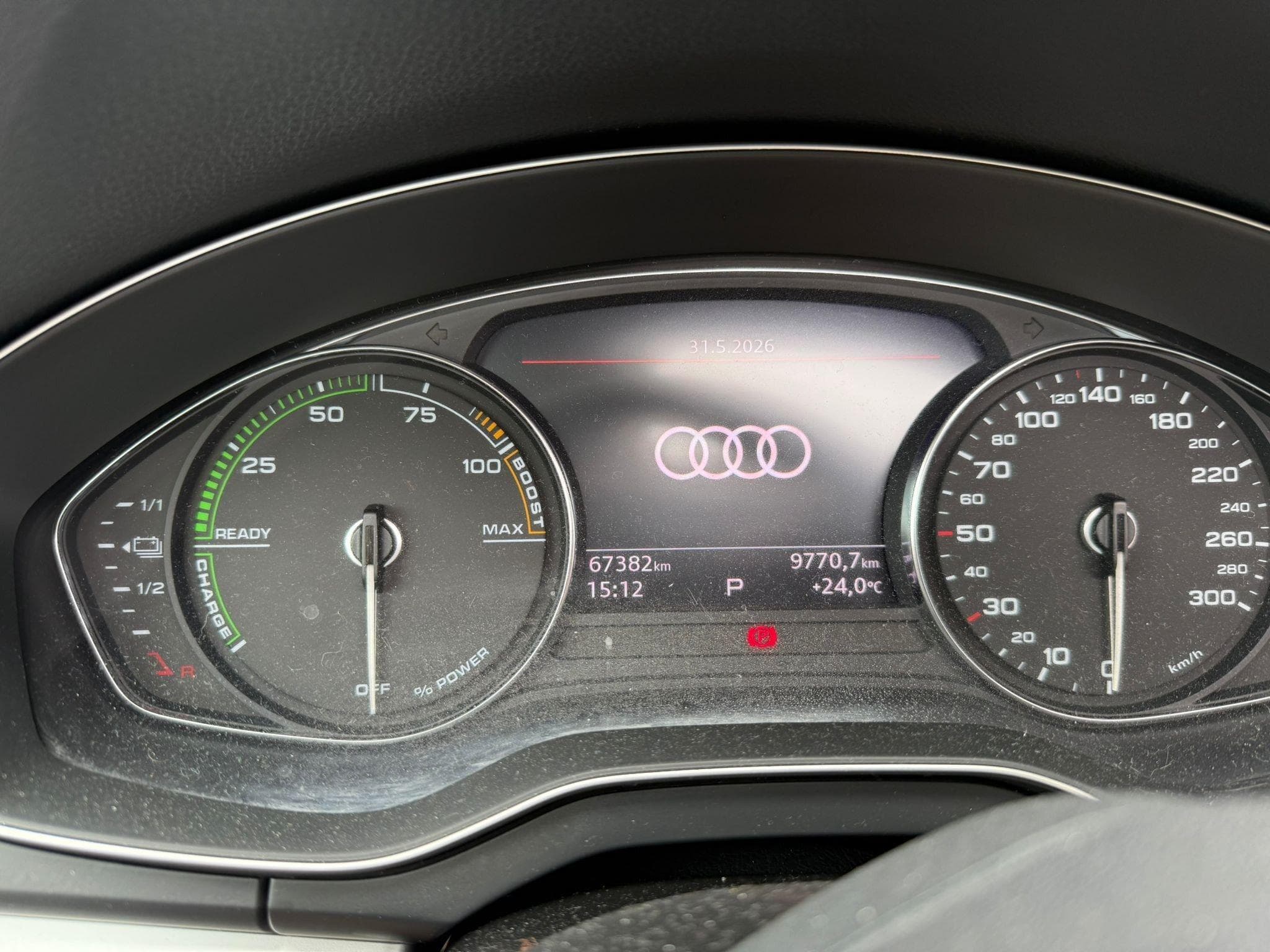 Audi Q5 50 TFSIe (2021) - Photo 8