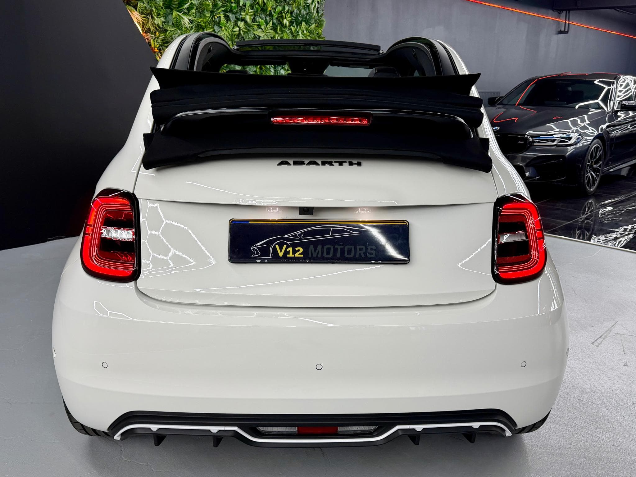 Fiat 500 E Abarth Cabrio Turismo JBL Keyless (2026) - Photo 6