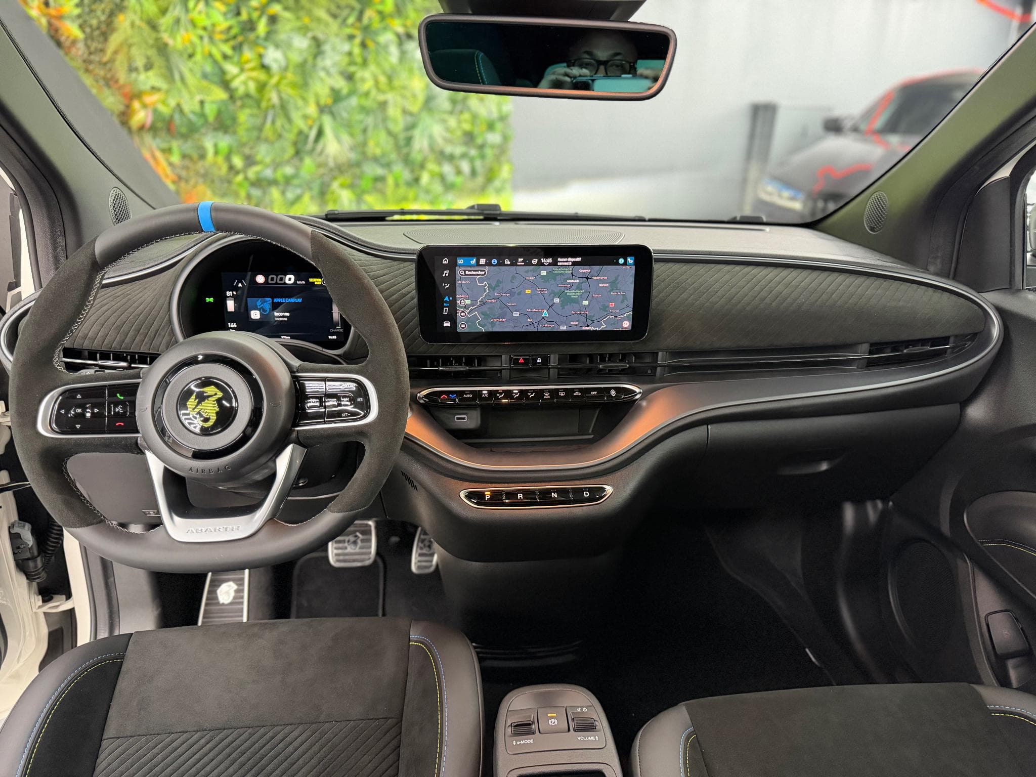Fiat 500 E Abarth Cabrio Turismo JBL Keyless (2026) - Photo 9