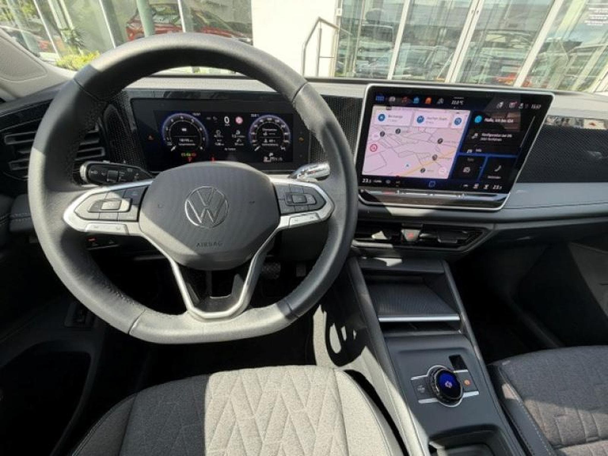 VW Tiguan LIFE (2025) - Foto 14