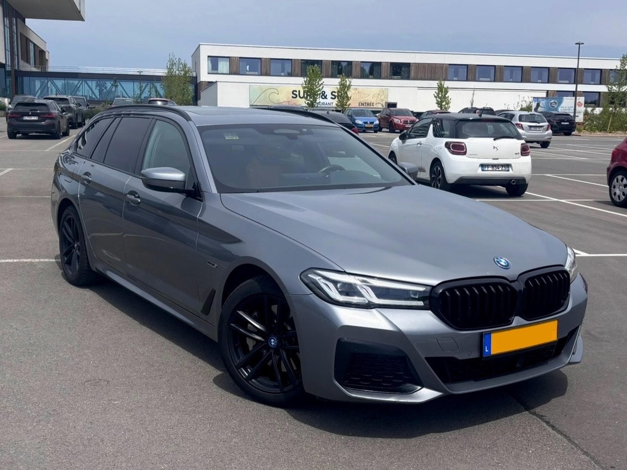 BMW 530 530e Touring Pack-M (2023) - Photo 1