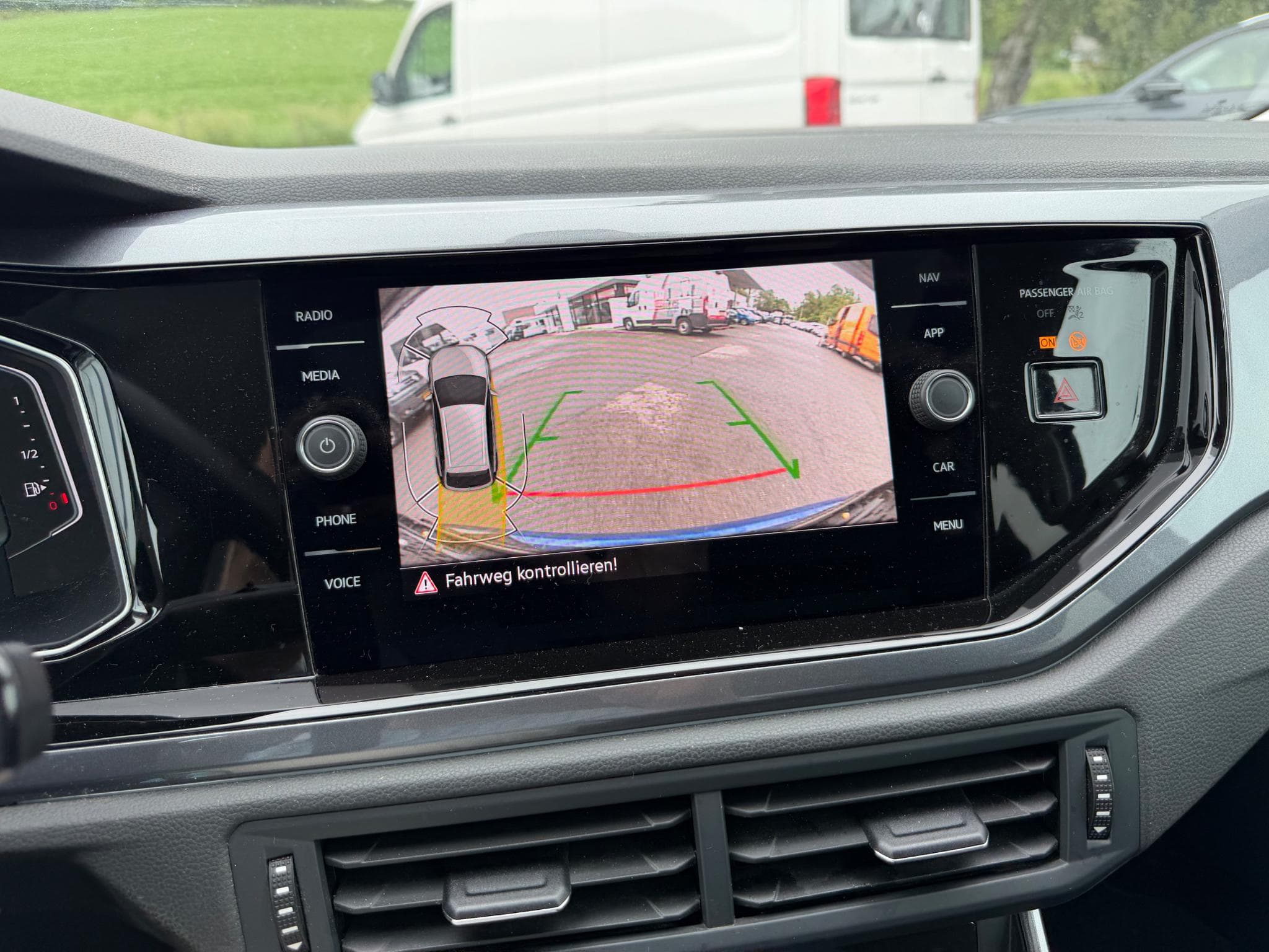 VW Taigo Style 1.5 TSI 110 kW BM6 (2022) - Photo 8