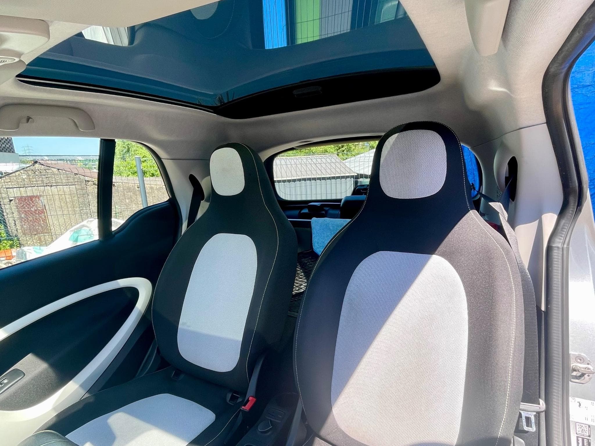 Smart Fortwo 1.0 71cv Passion Toit Panoramique (2015) - Photo 2