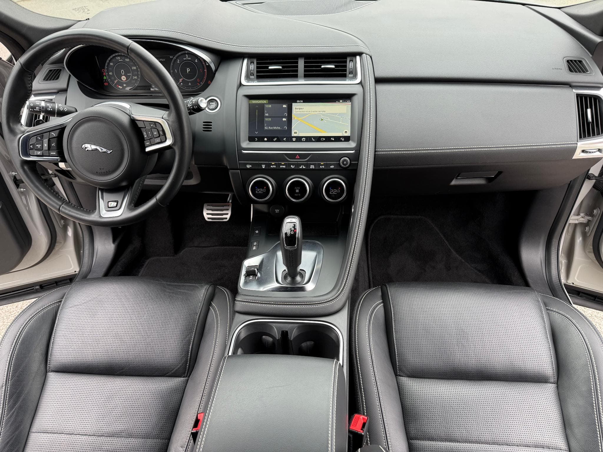 Jaguar E-Pace 2.0 DIESEL AWD R-DYNAMIC SE 240 PS FAP (2021) - Foto 7