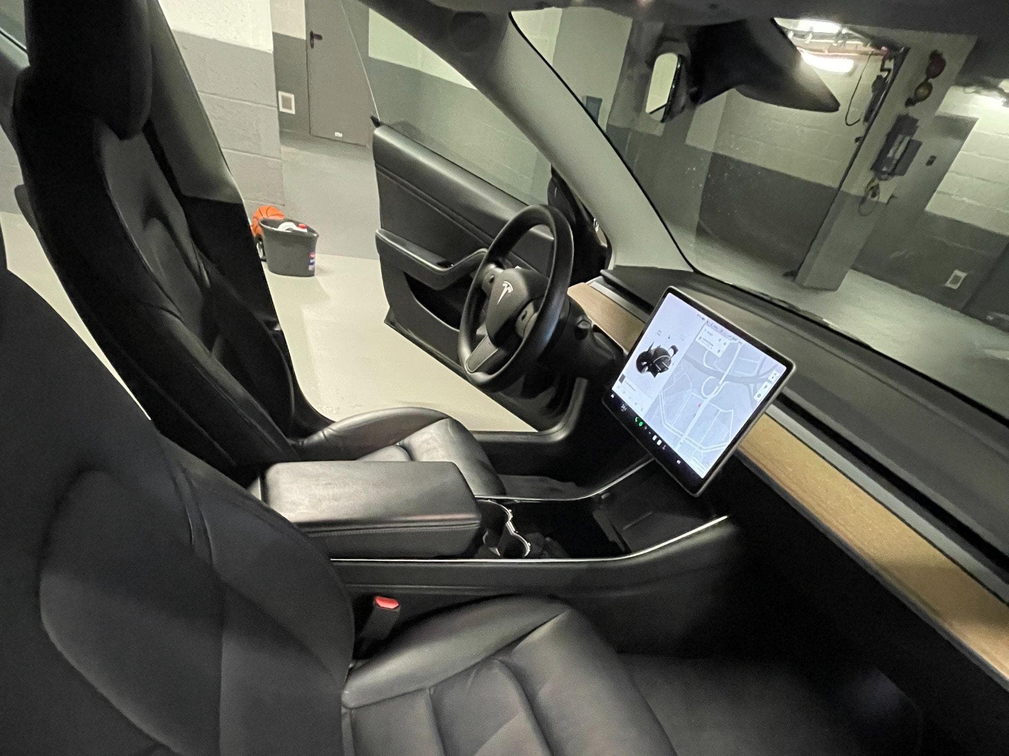 Tesla Model 3 (2020) - Photo 5