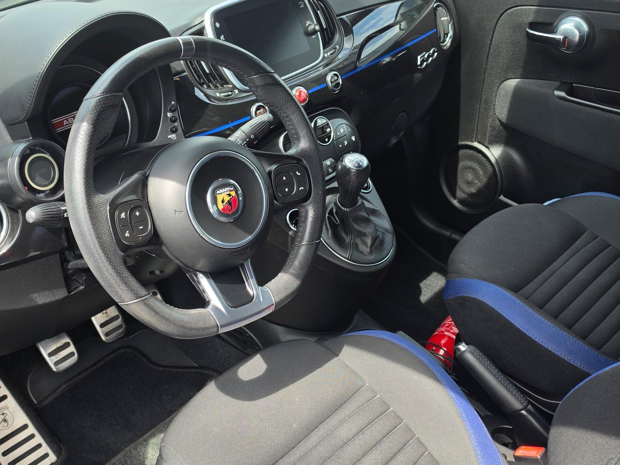 Abarth 595 595 Monster Energy Yamaha (2021) - Photo 3