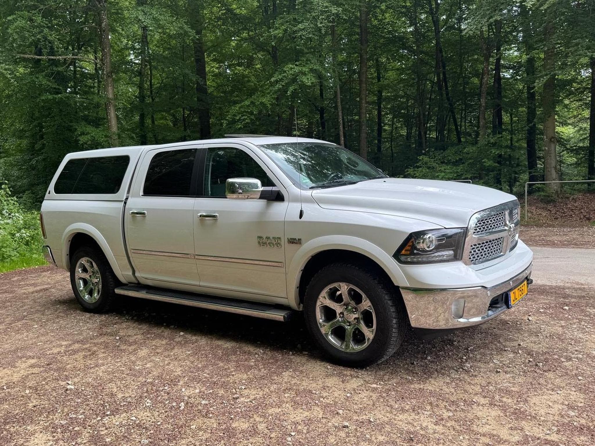 Dodge RAM 1500 Laramie (2016) - Foto 5