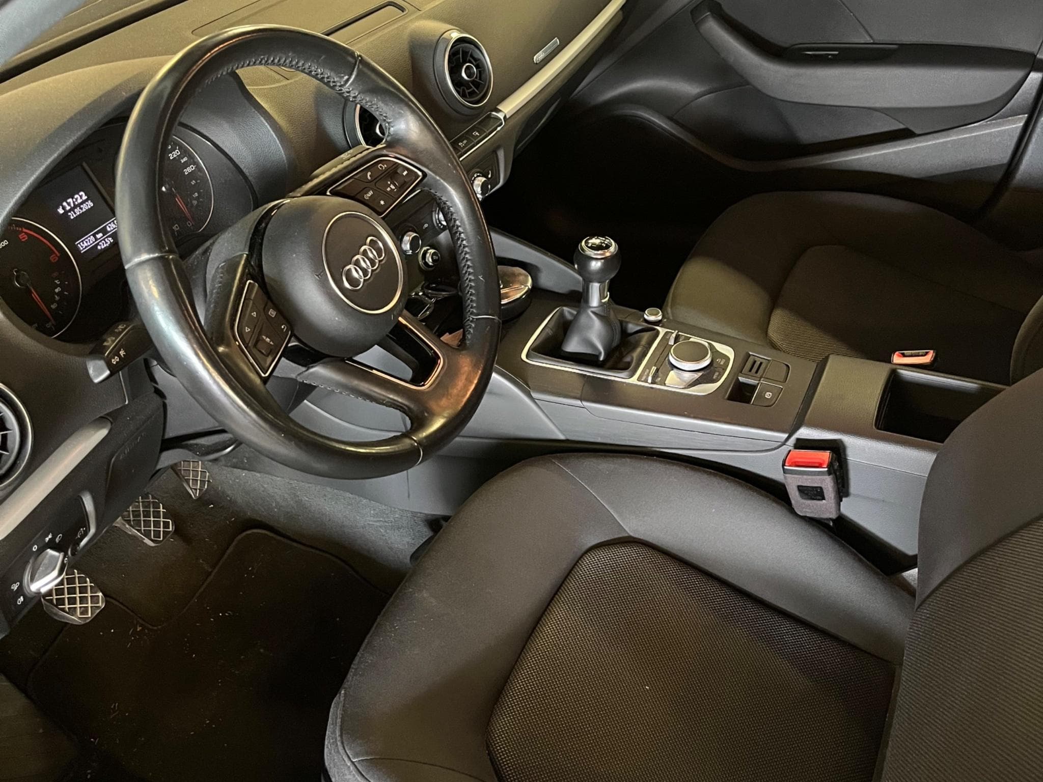 Audi A3 1.6 TDI Limousine (2017) - Foto 3
