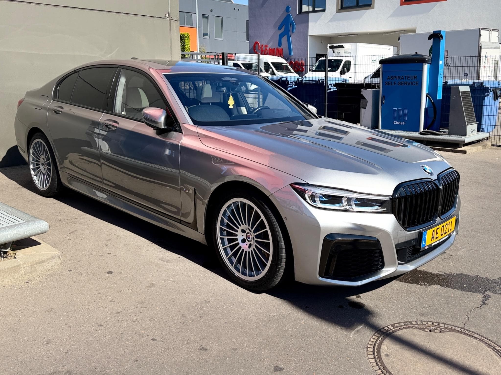 BMW 730 Sport M (2022) - Foto 2