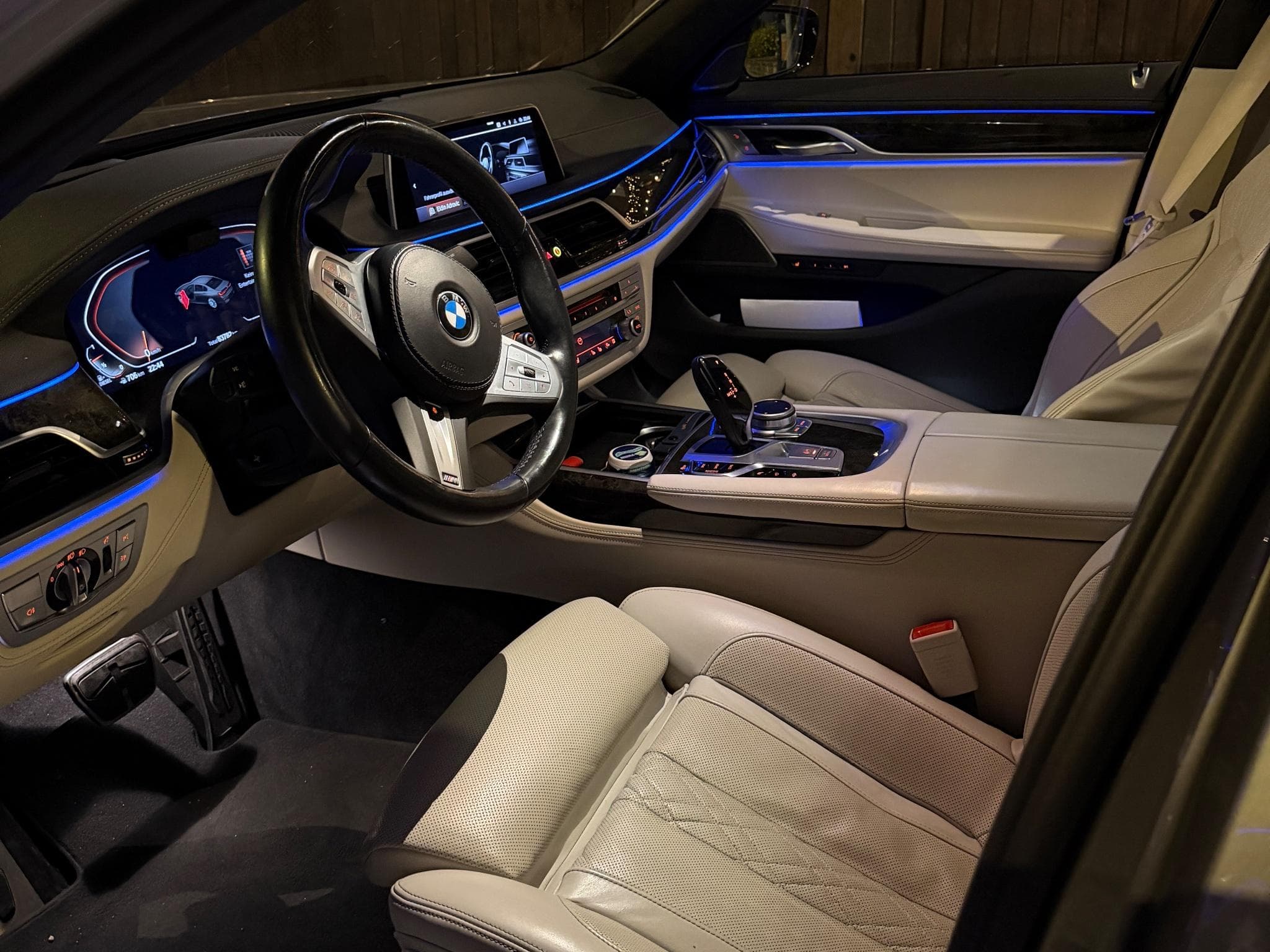 BMW 730 Sport M (2022) - Foto 3