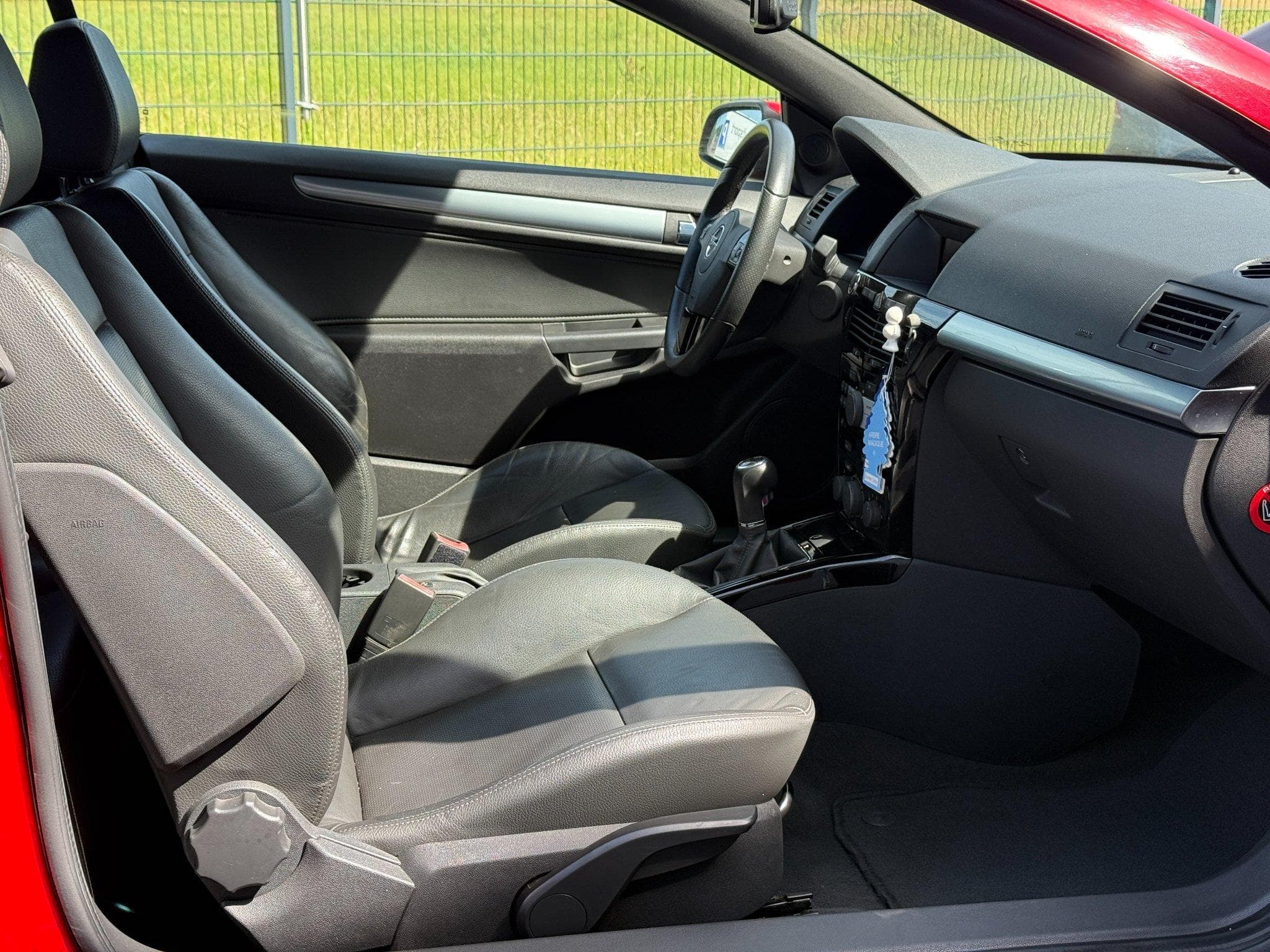 Opel Astra 1.8 Cabrio 140 (2008) - Foto 11