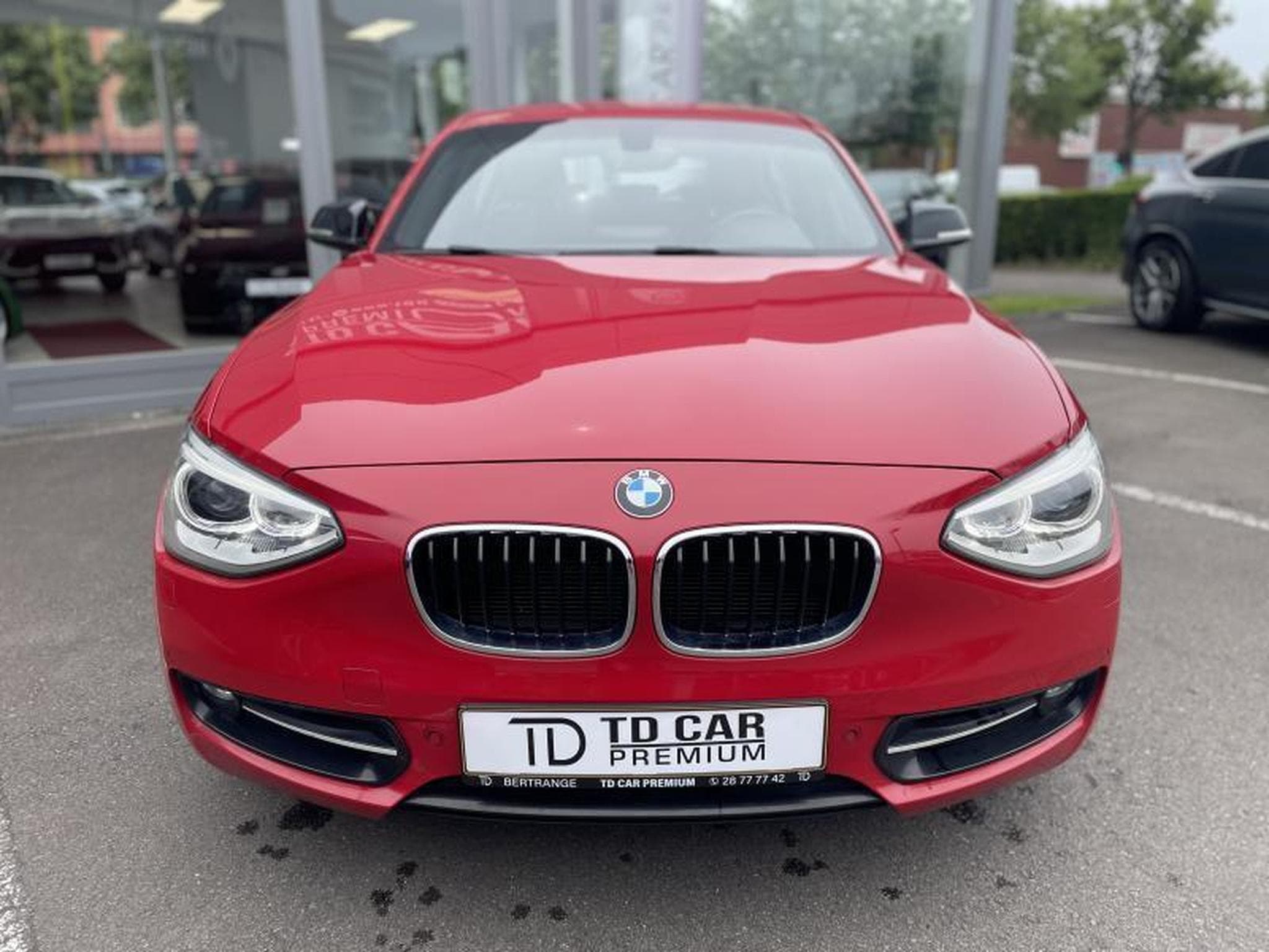 BMW 118 i Steptronic Sport-line (2014) - Foto 2