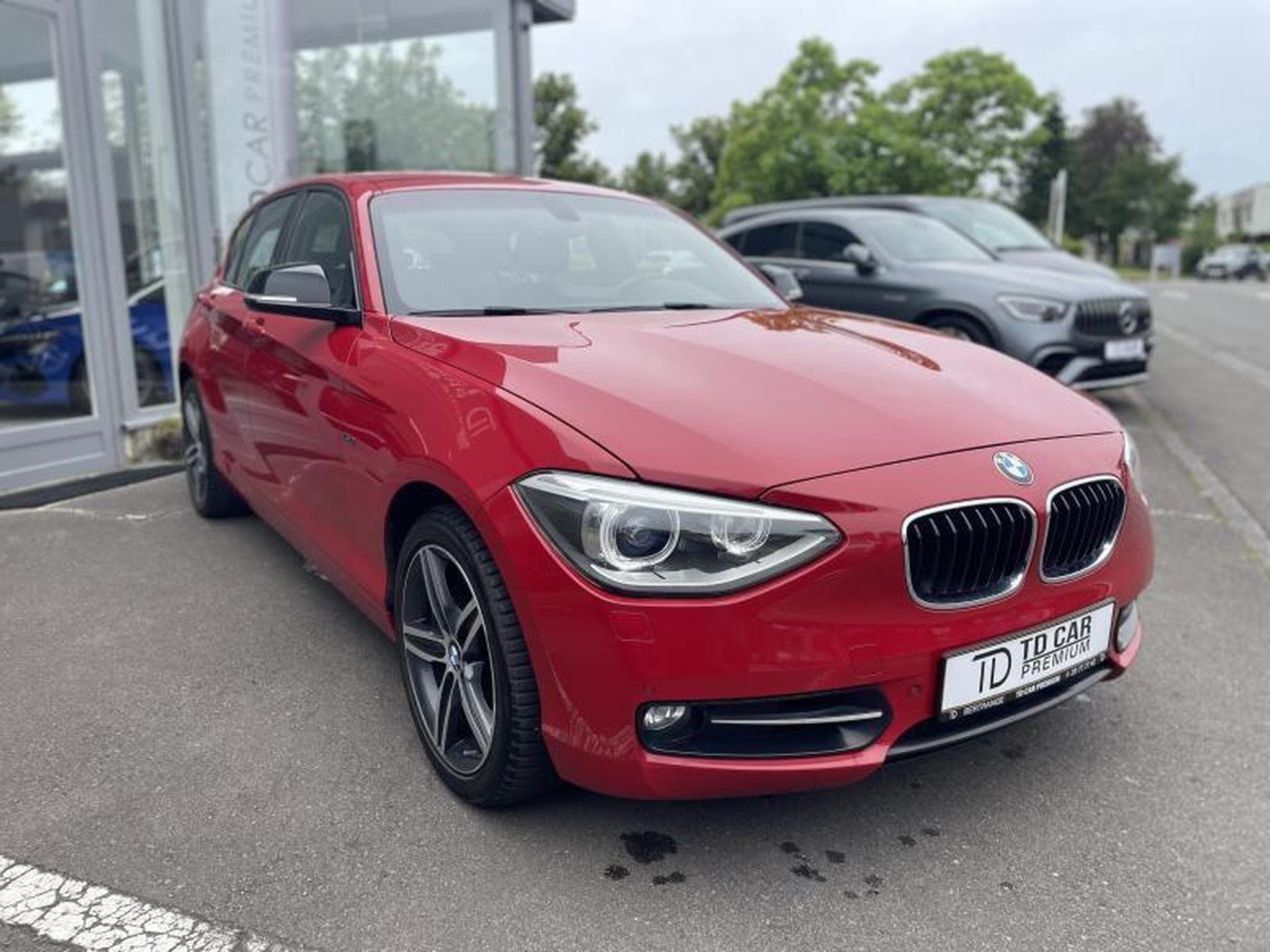 BMW 118 i Steptronic Sport-line (2014) - Foto 3