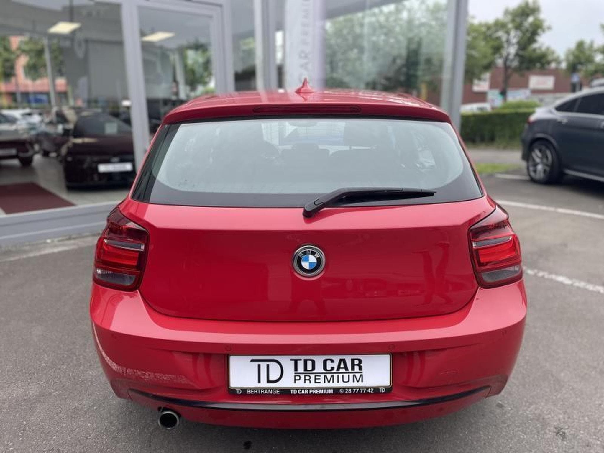 BMW 118 i Steptronic Sport-line (2014) - Foto 14