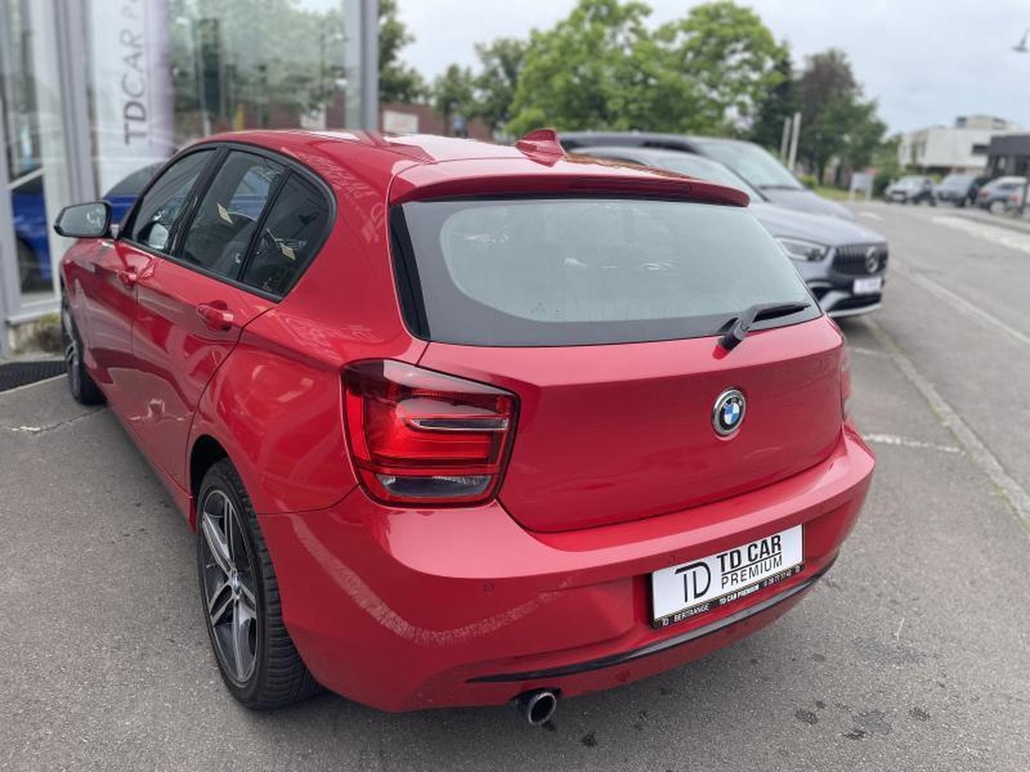 BMW 118 i Steptronic Sport-line (2014) - Foto 13