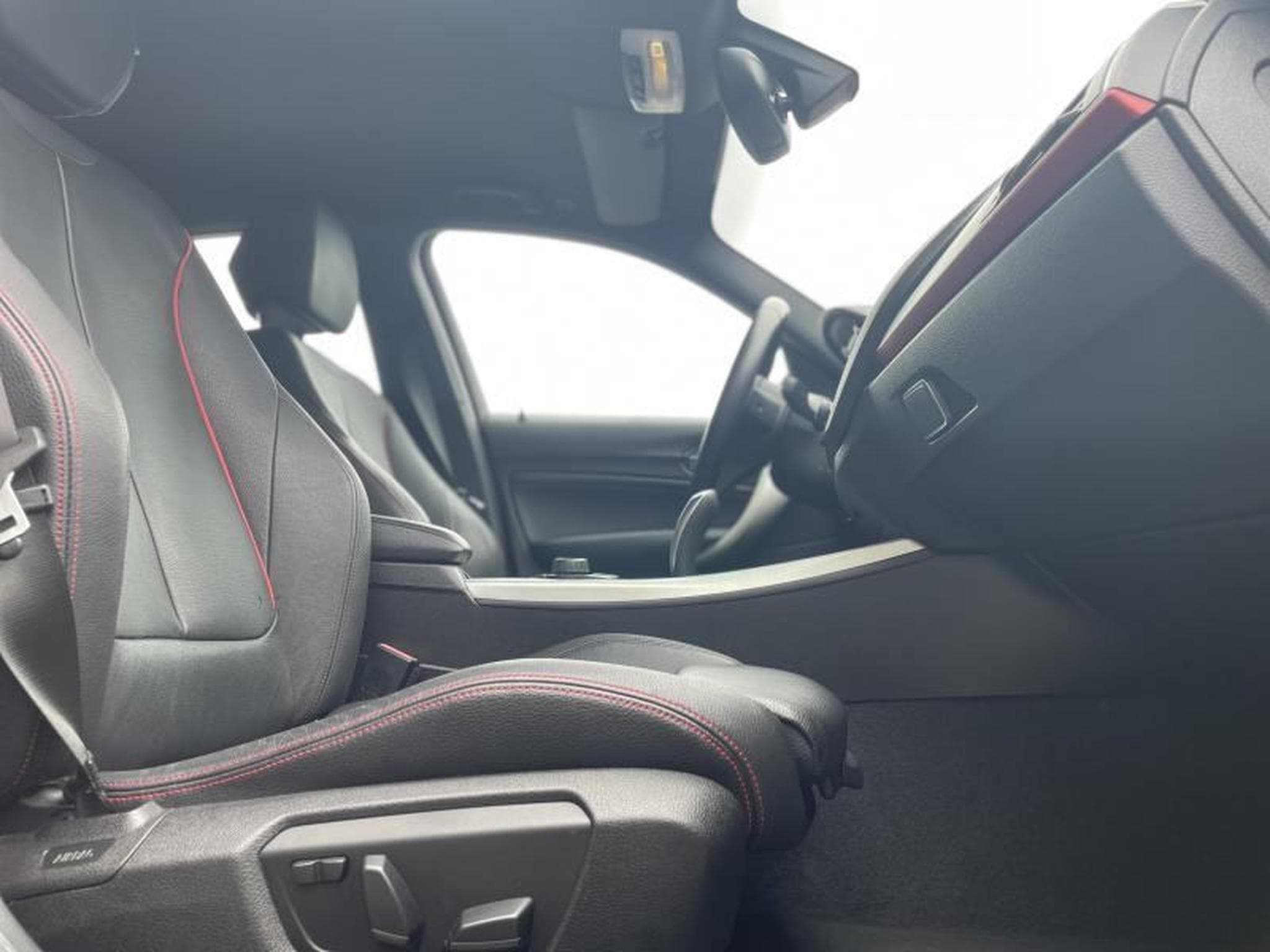 BMW 118 i Steptronic Sport-line (2014) - Foto 4