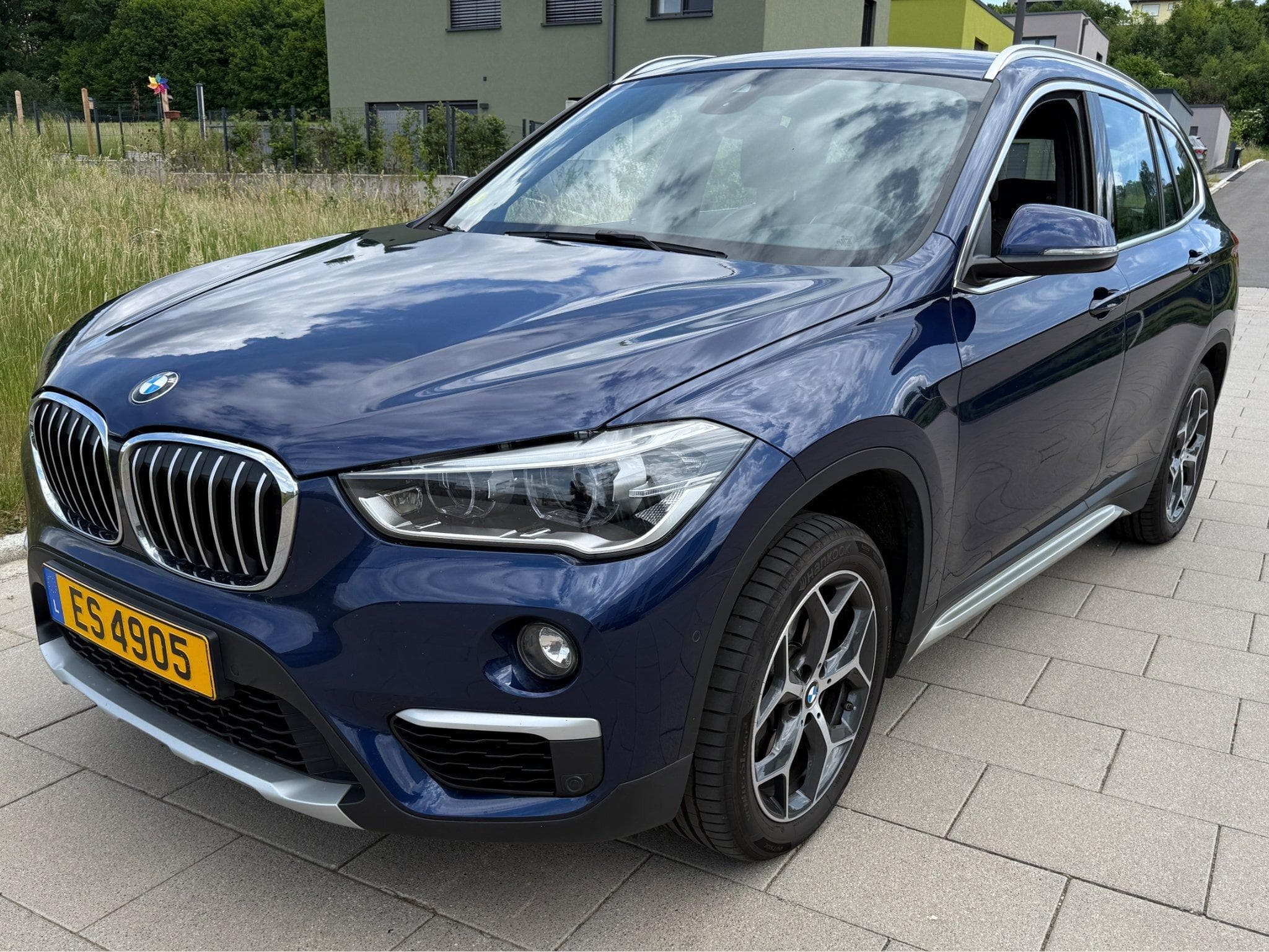 BMW X1 18d Xdrive x-line (2017) - Photo 2