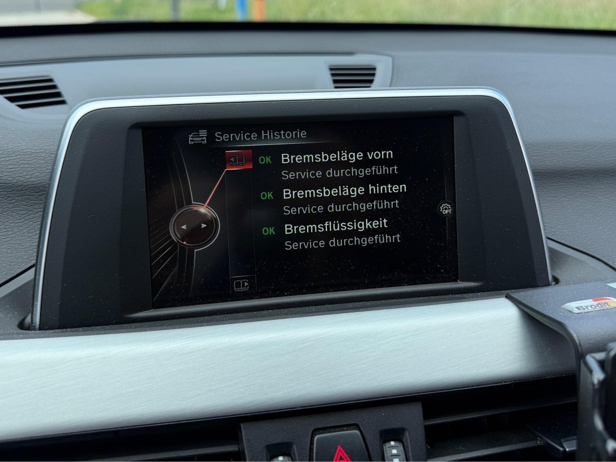 BMW X1 18d Xdrive x-line (2017) - Photo 9