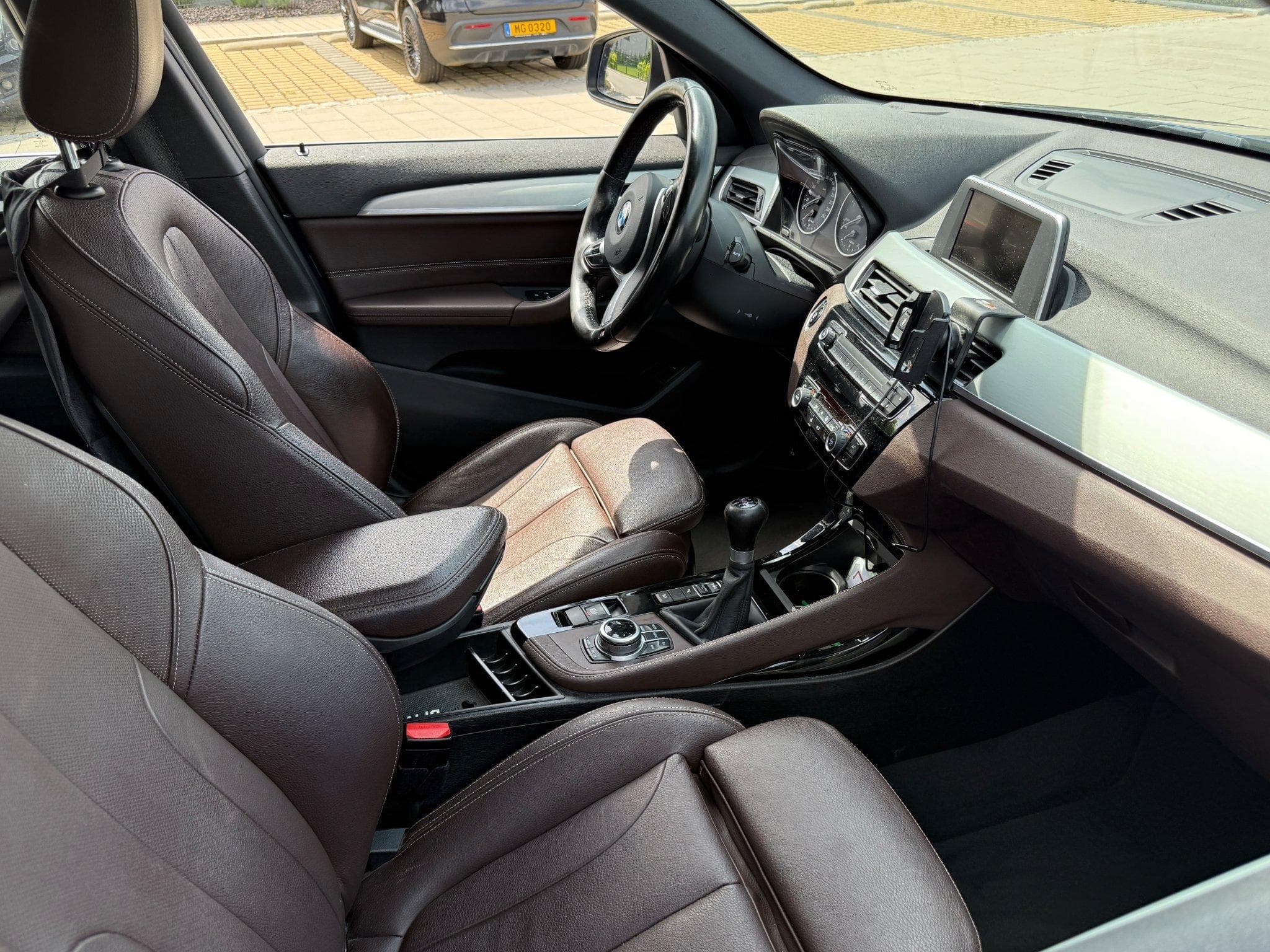 BMW X1 18d Xdrive x-line (2017) - Photo 5